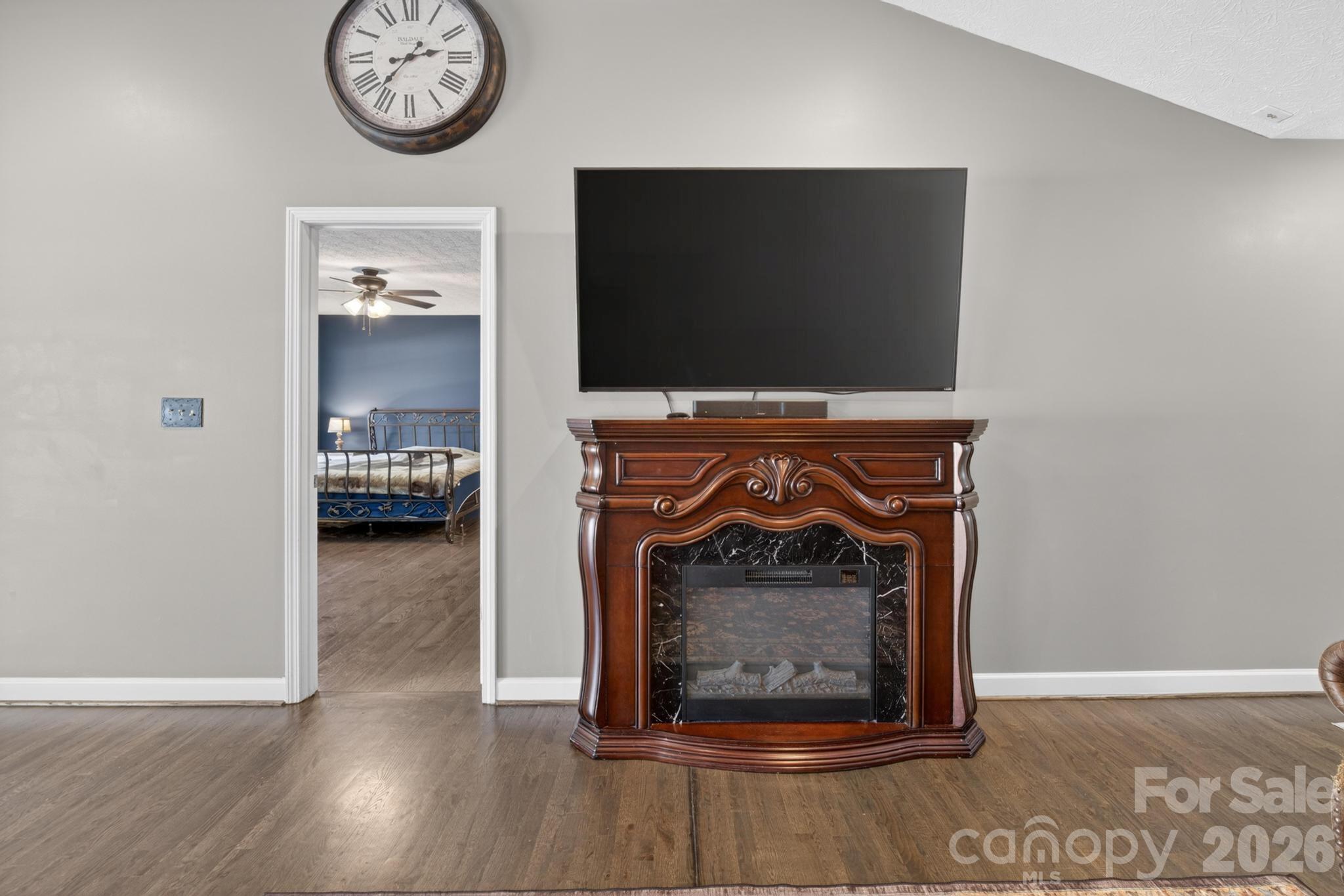 1590 Mayfair Drive — Conover