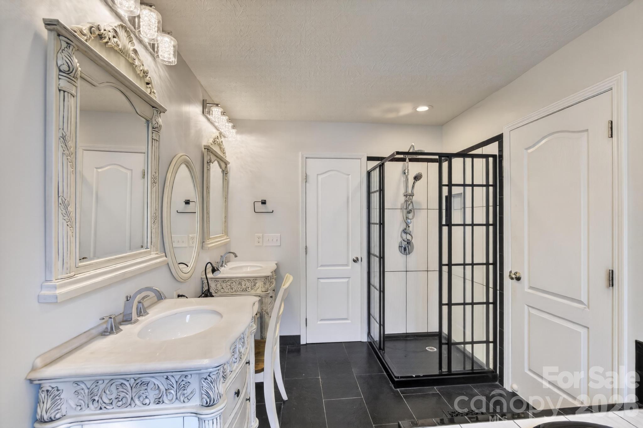1590 Mayfair Drive — Conover