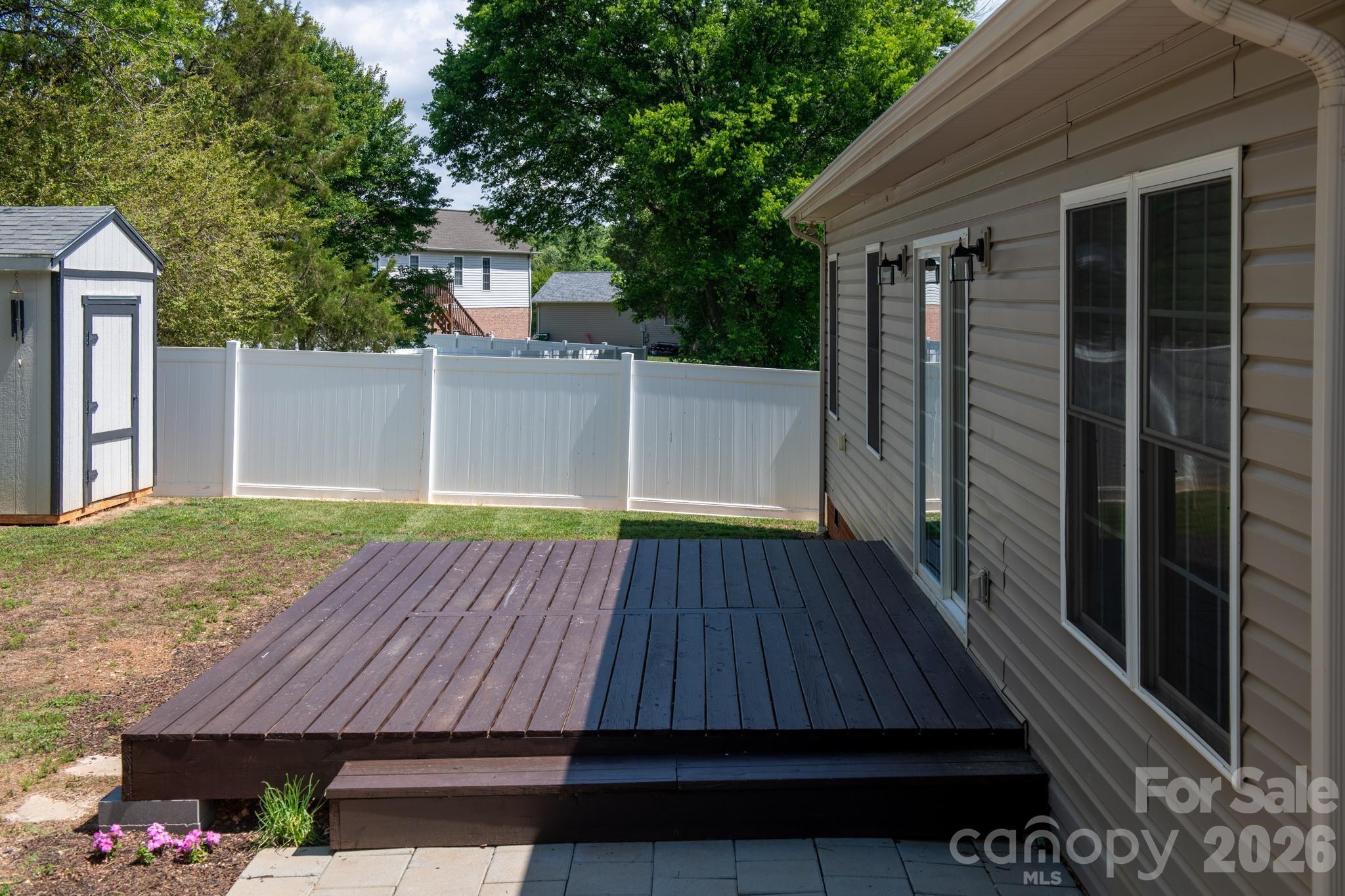 1590 Mayfair Drive — Conover