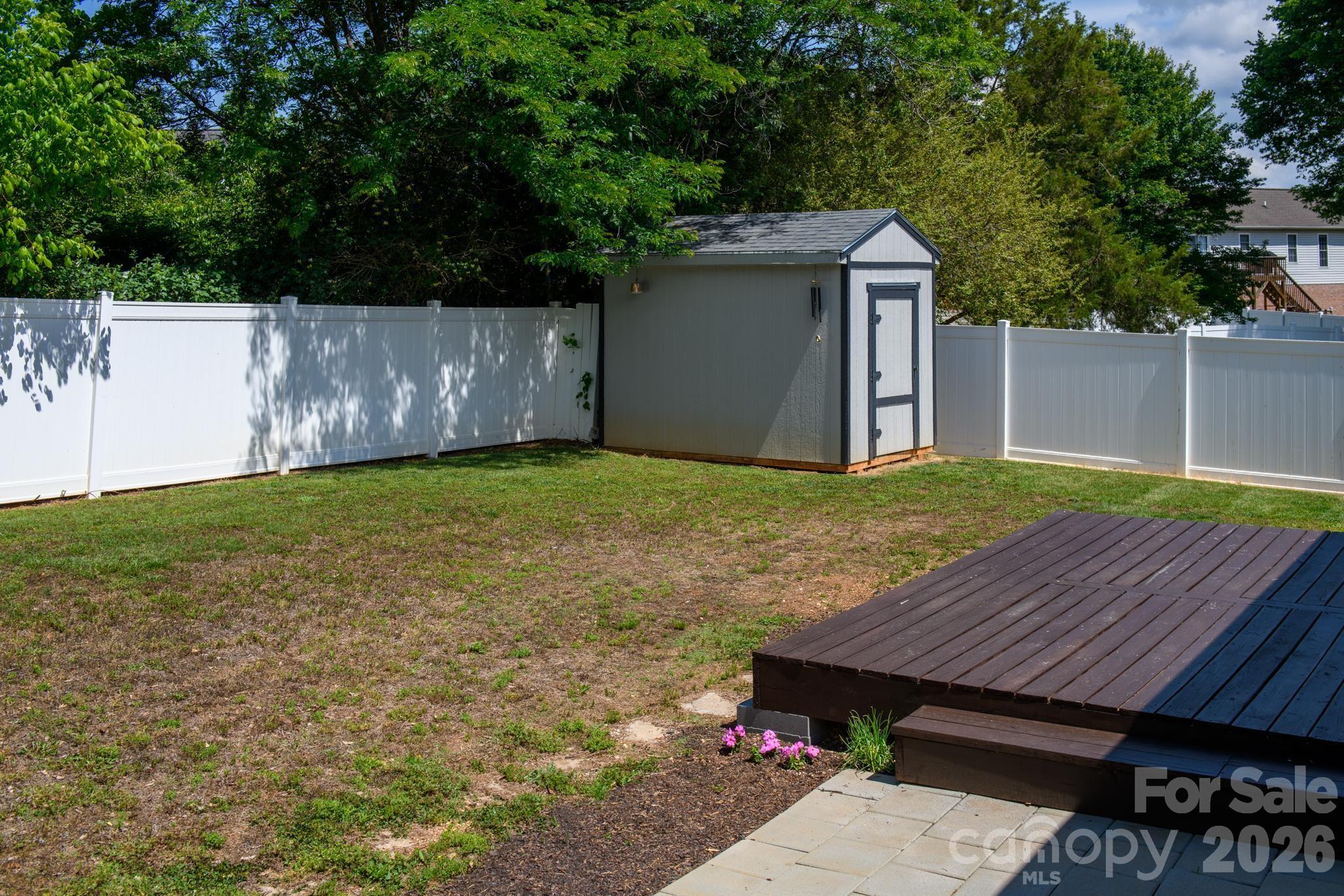 1590 Mayfair Drive — Conover