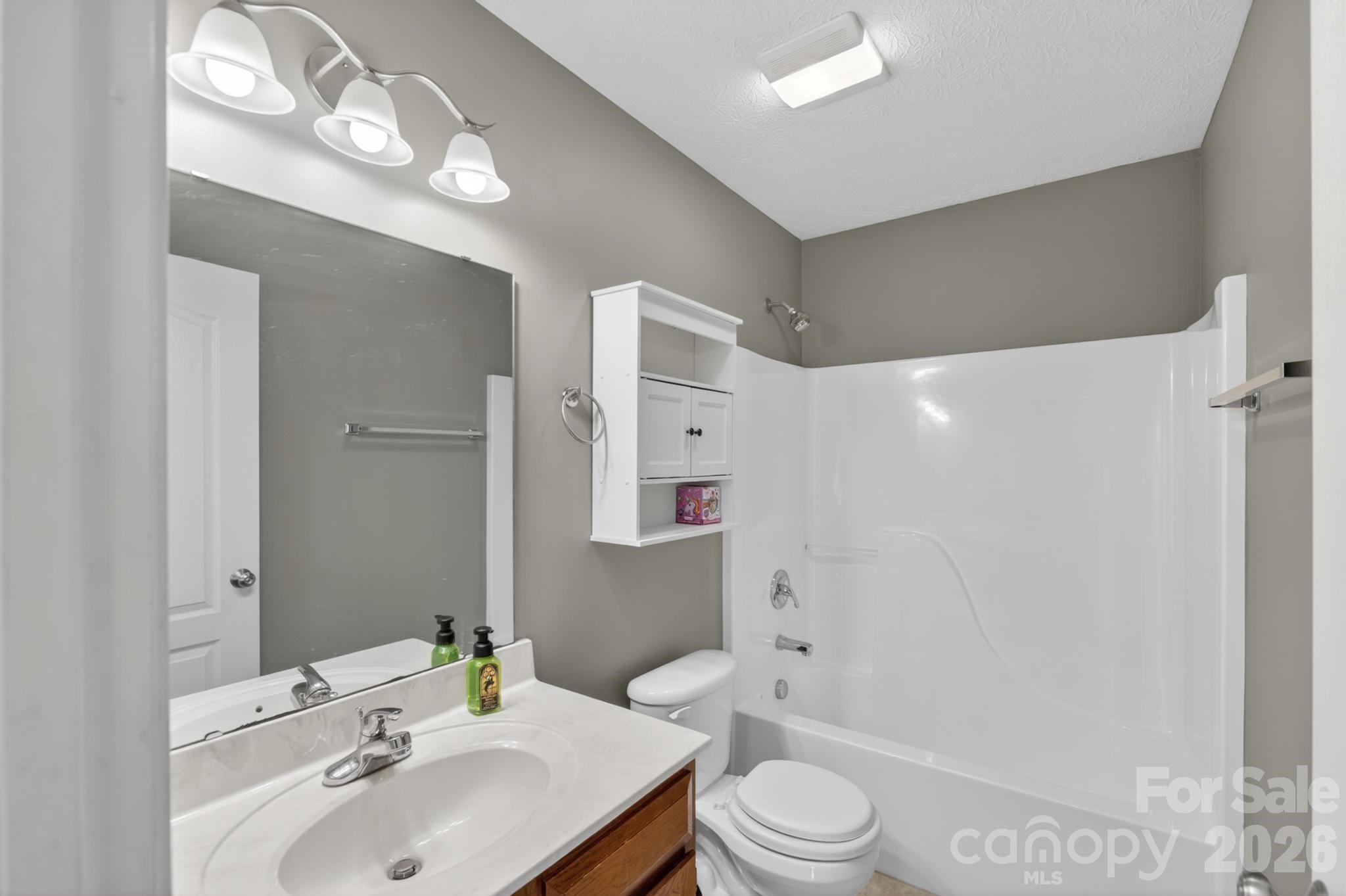 1590 Mayfair Drive — Conover