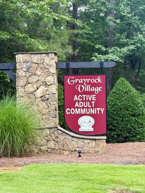 2436 Bergamot Street — Tega Cay