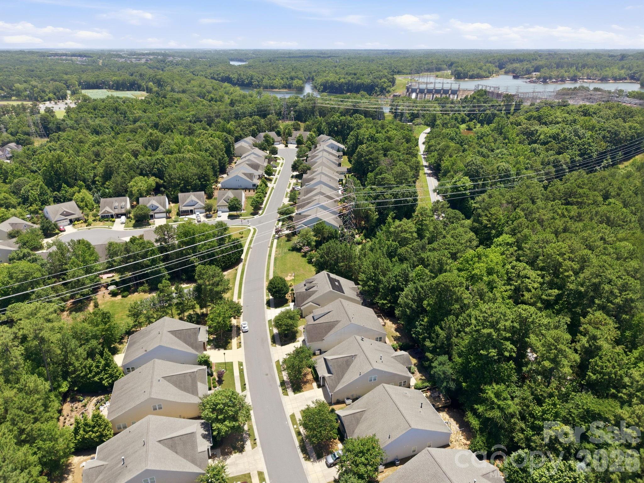 2436 Bergamot Street — Tega Cay