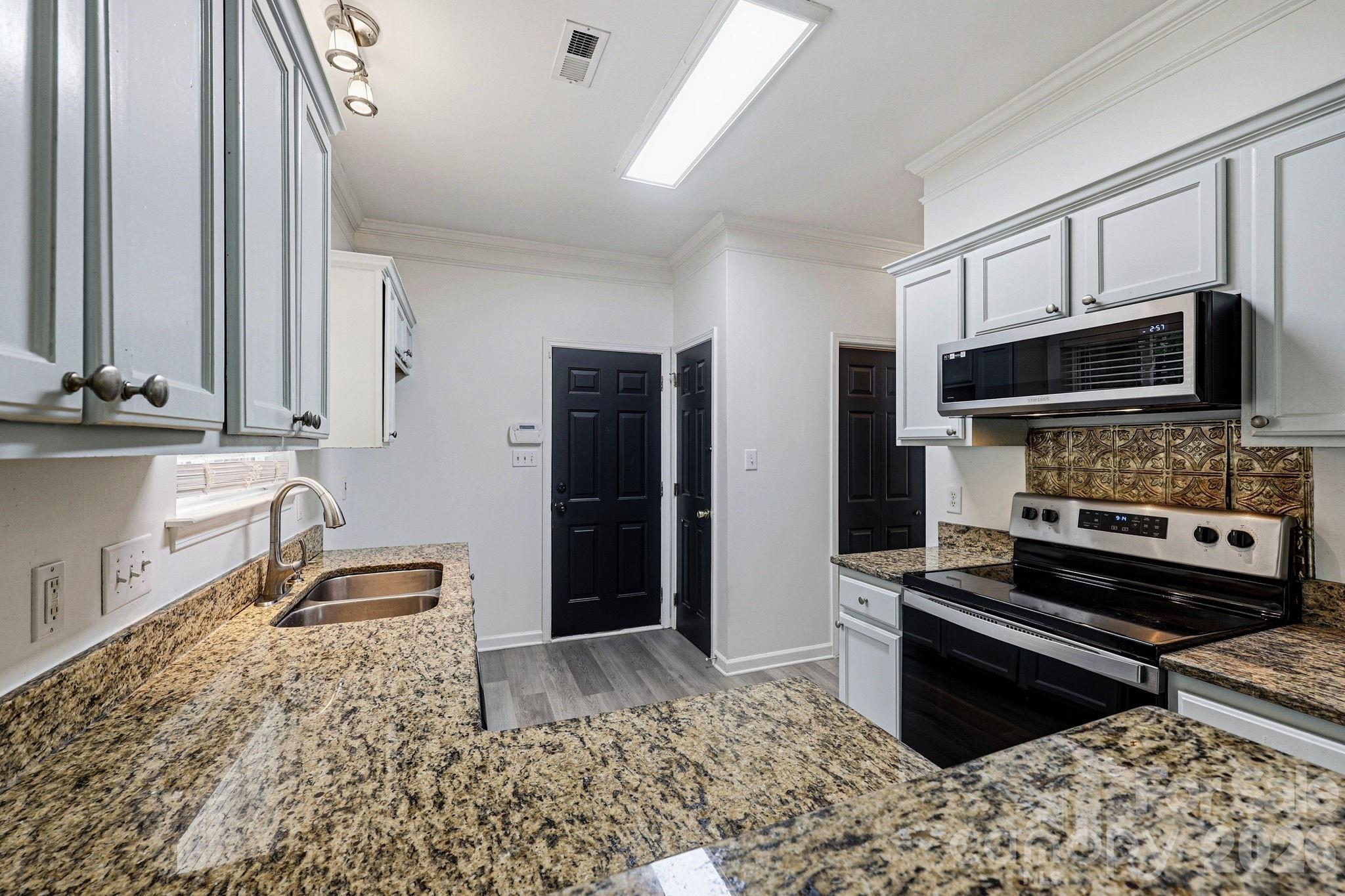 5423 Starflower Drive — Charlotte