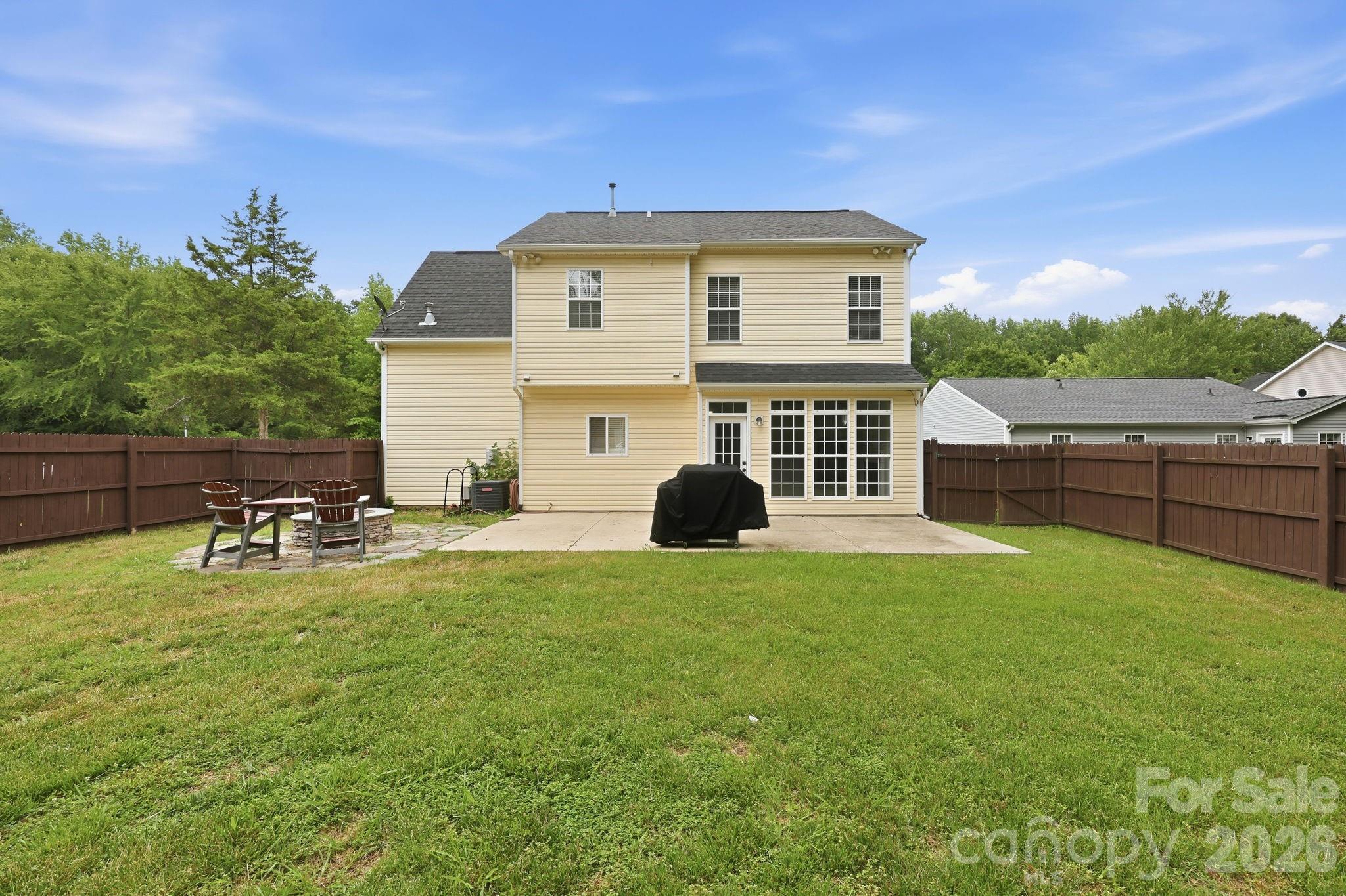 5423 Starflower Drive — Charlotte