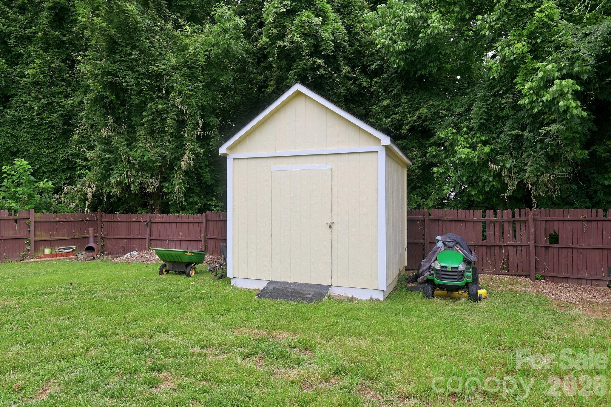 5423 Starflower Drive — Charlotte