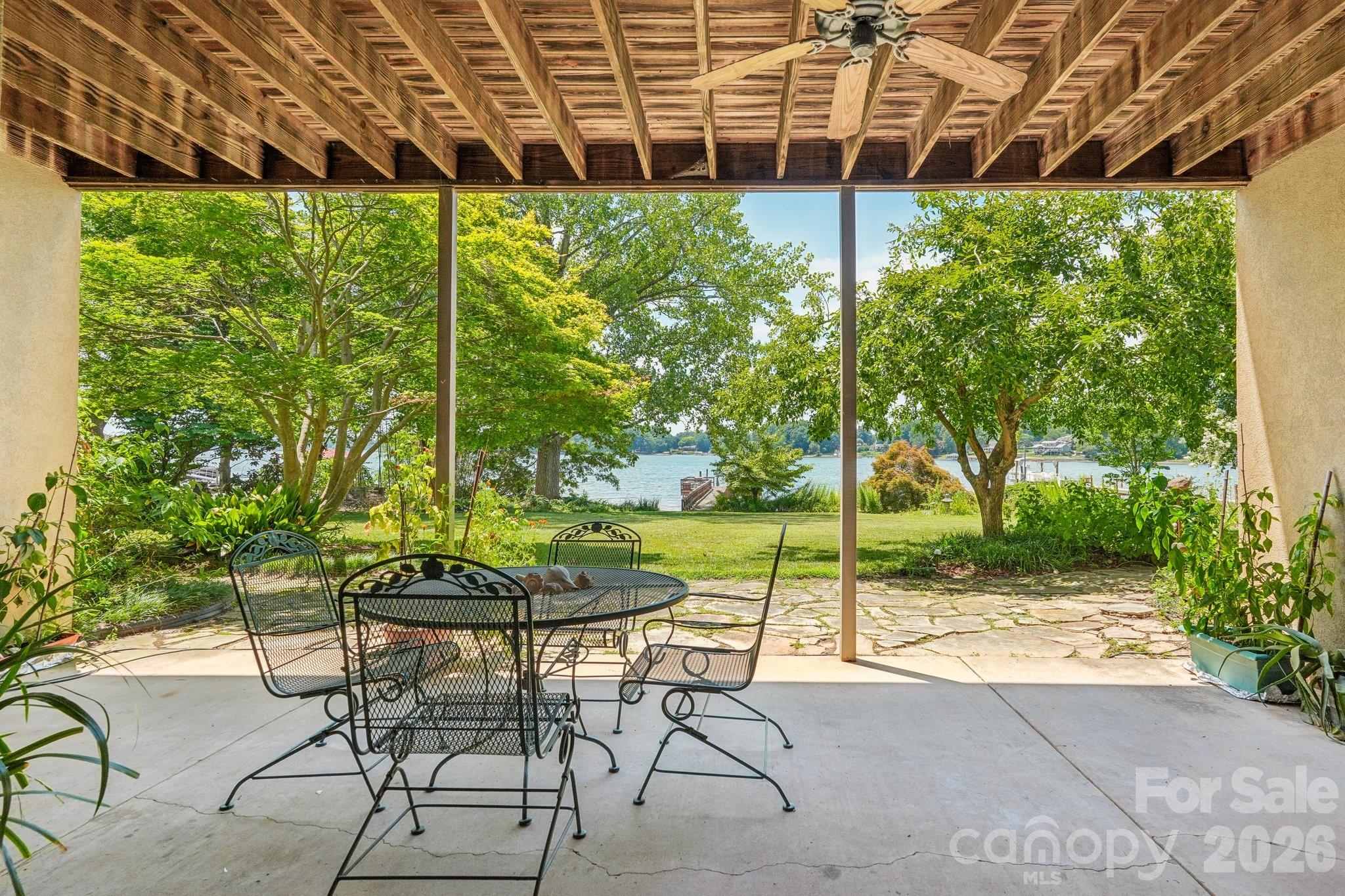326 Ponderosa Circle — Mooresville