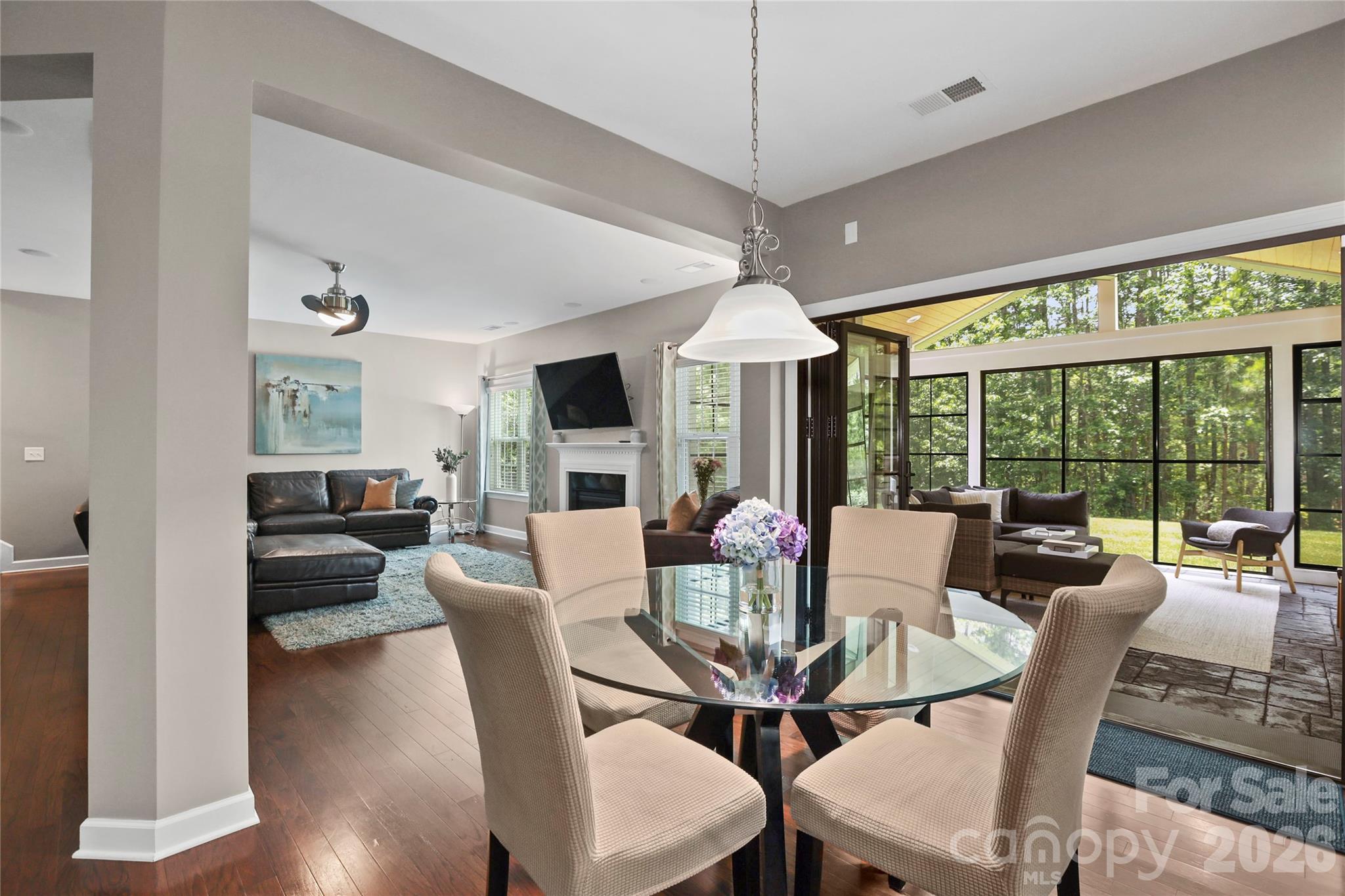 2412 Hamlet Court — Matthews
