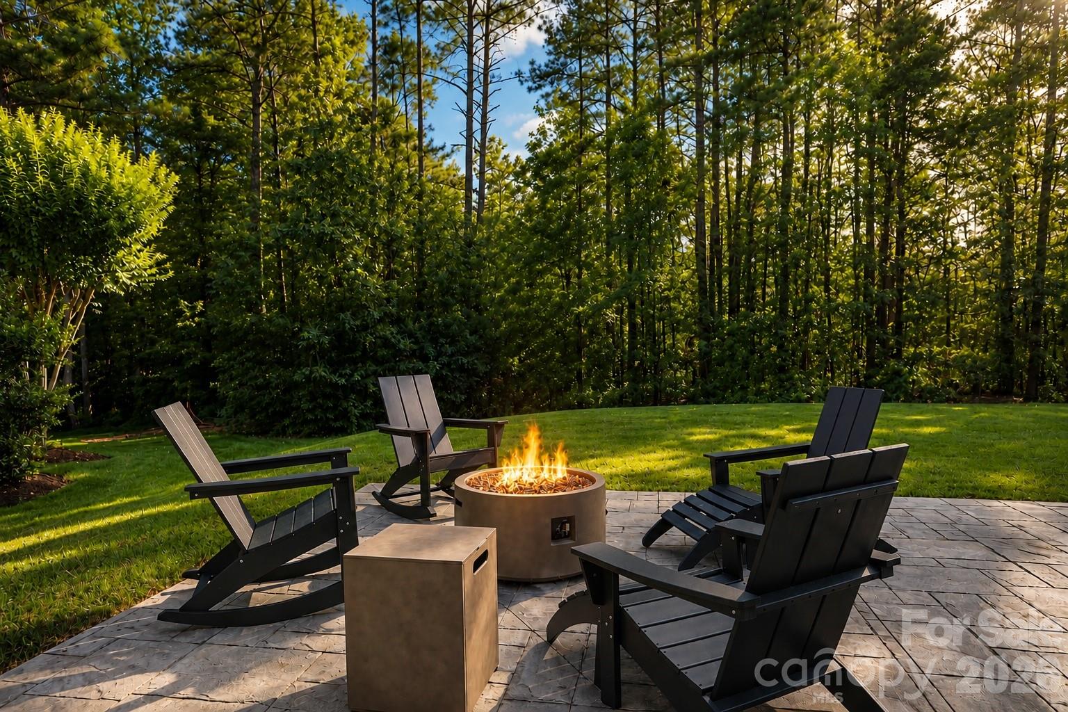 2412 Hamlet Court — Matthews