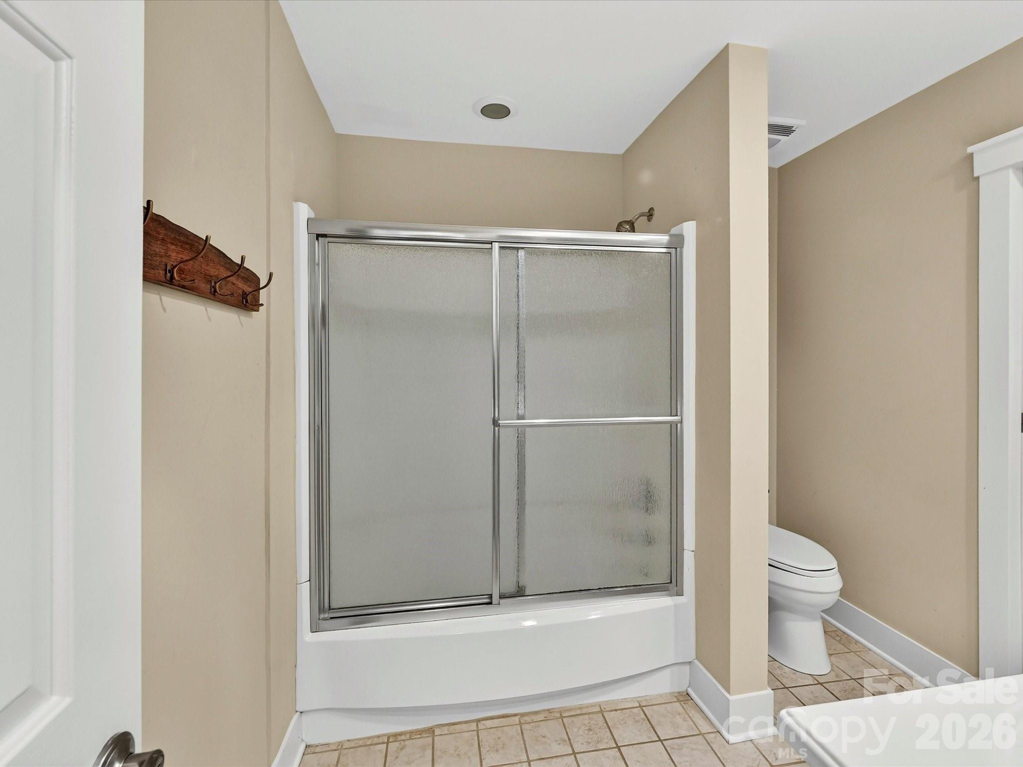 232 S Clarkson Street — Charlotte