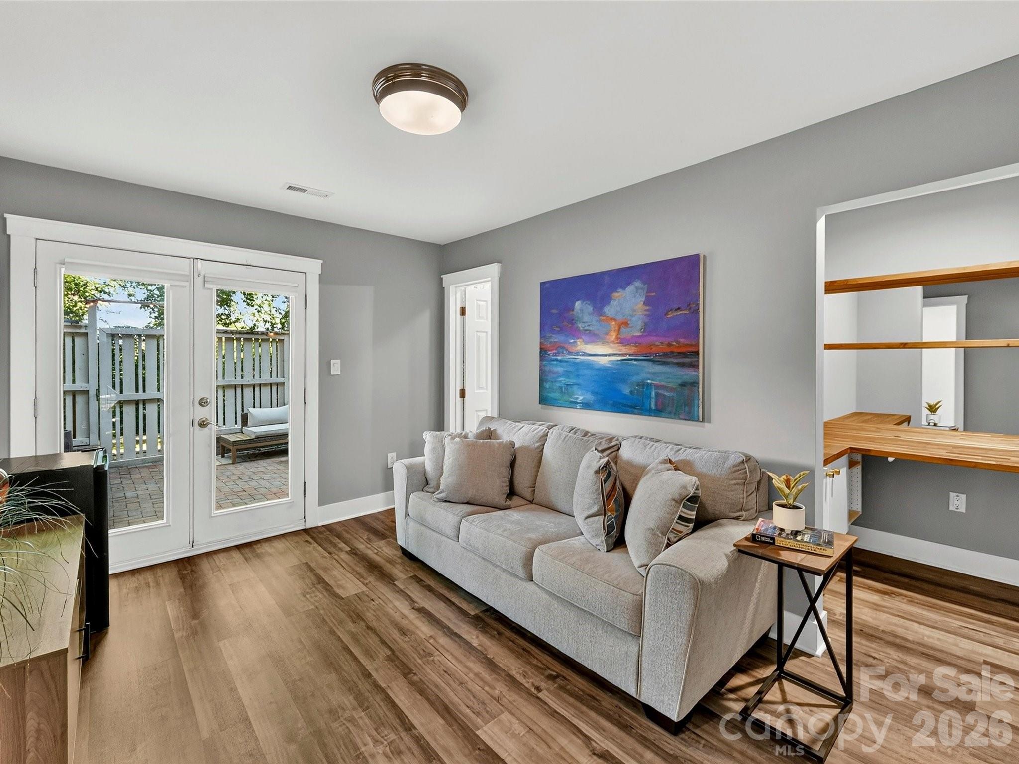 232 S Clarkson Street — Charlotte
