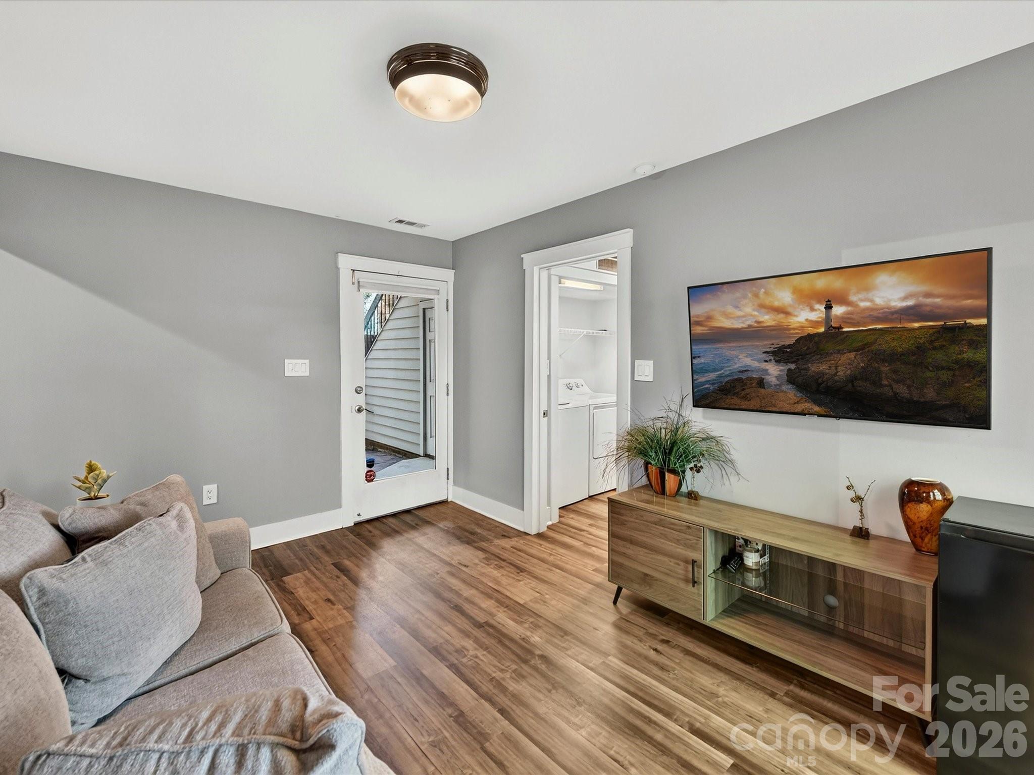 232 S Clarkson Street — Charlotte