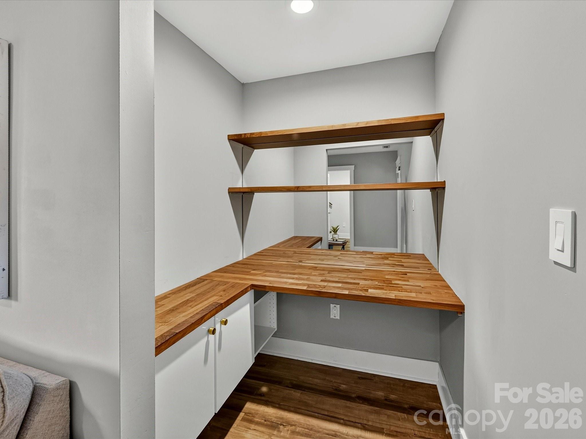 232 S Clarkson Street — Charlotte