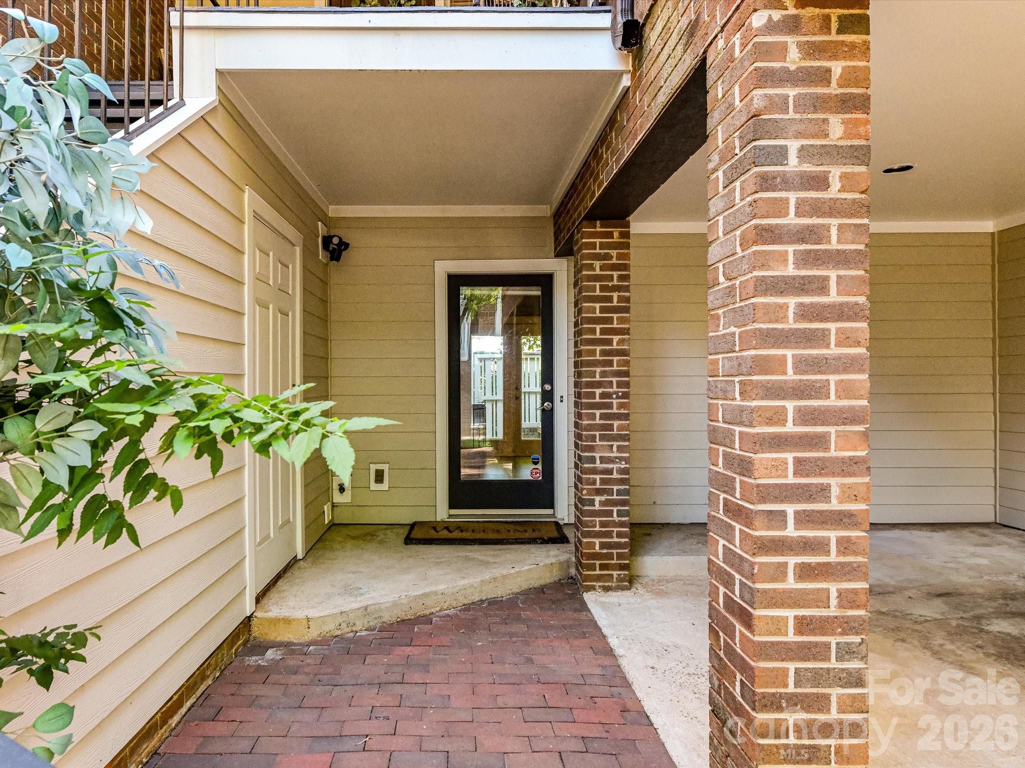 232 S Clarkson Street — Charlotte