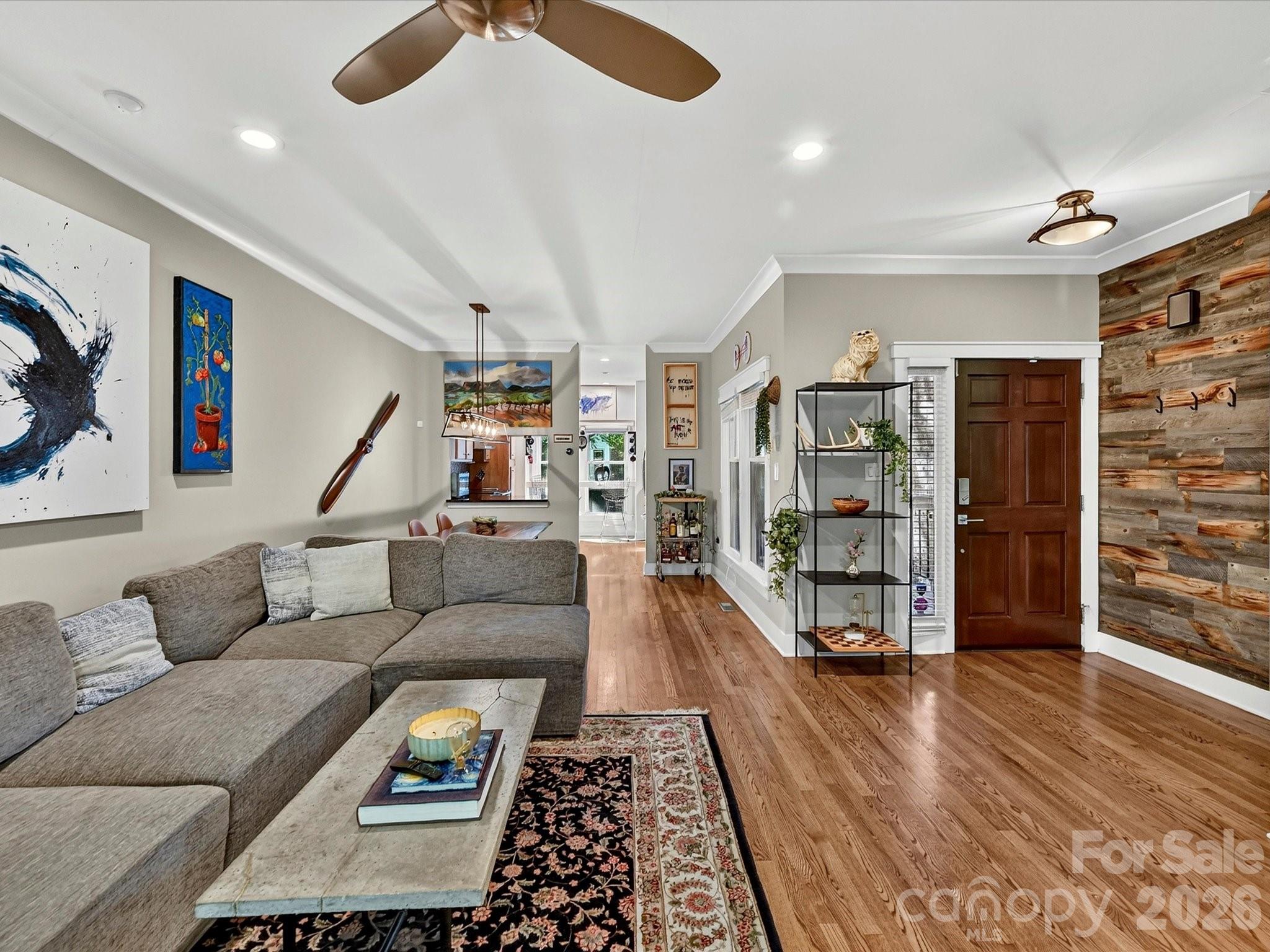 232 S Clarkson Street — Charlotte