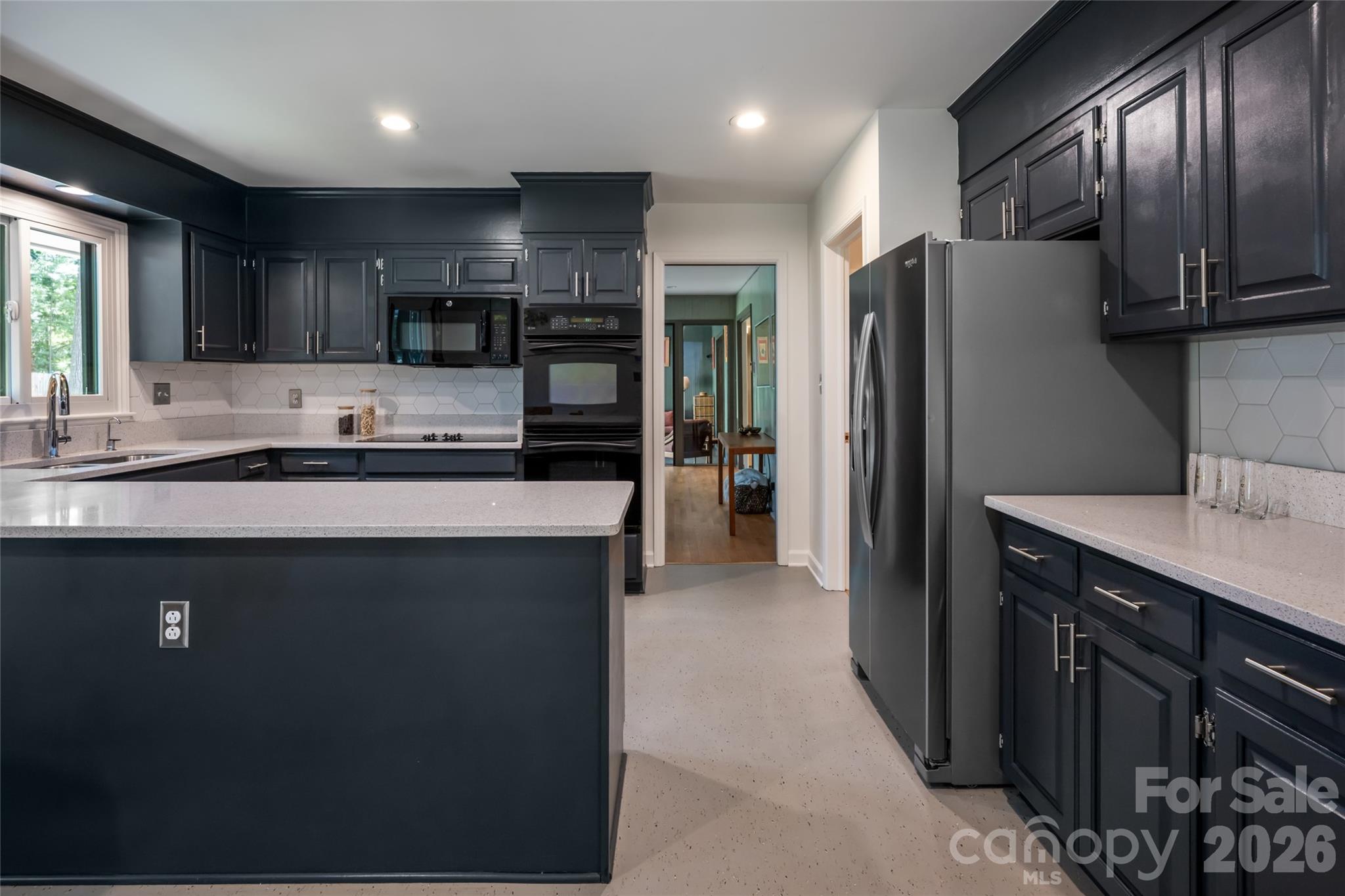 24 Amherst Road — Biltmore Forest
