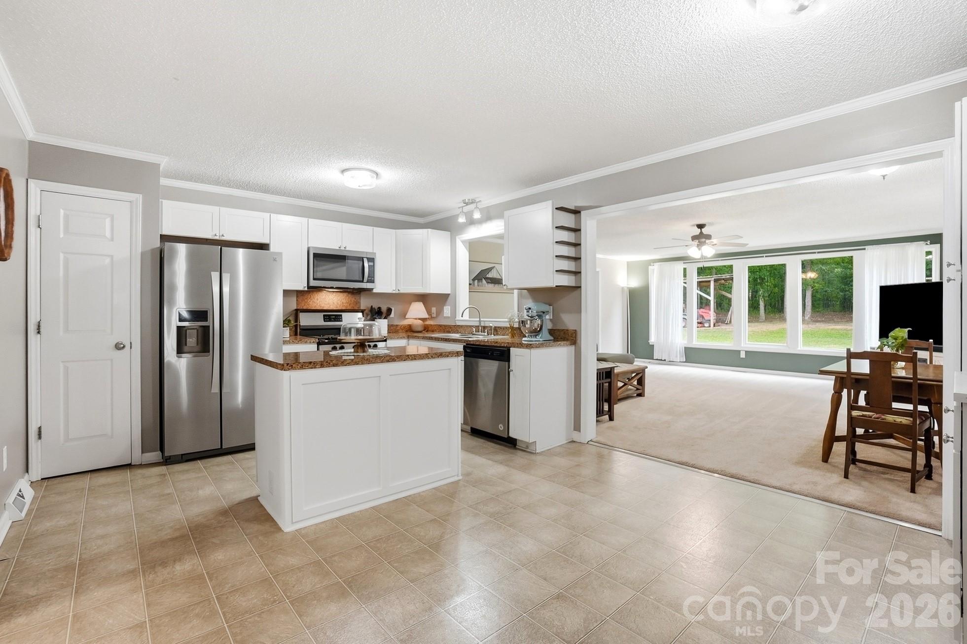 5542 Randolph Road — Kannapolis