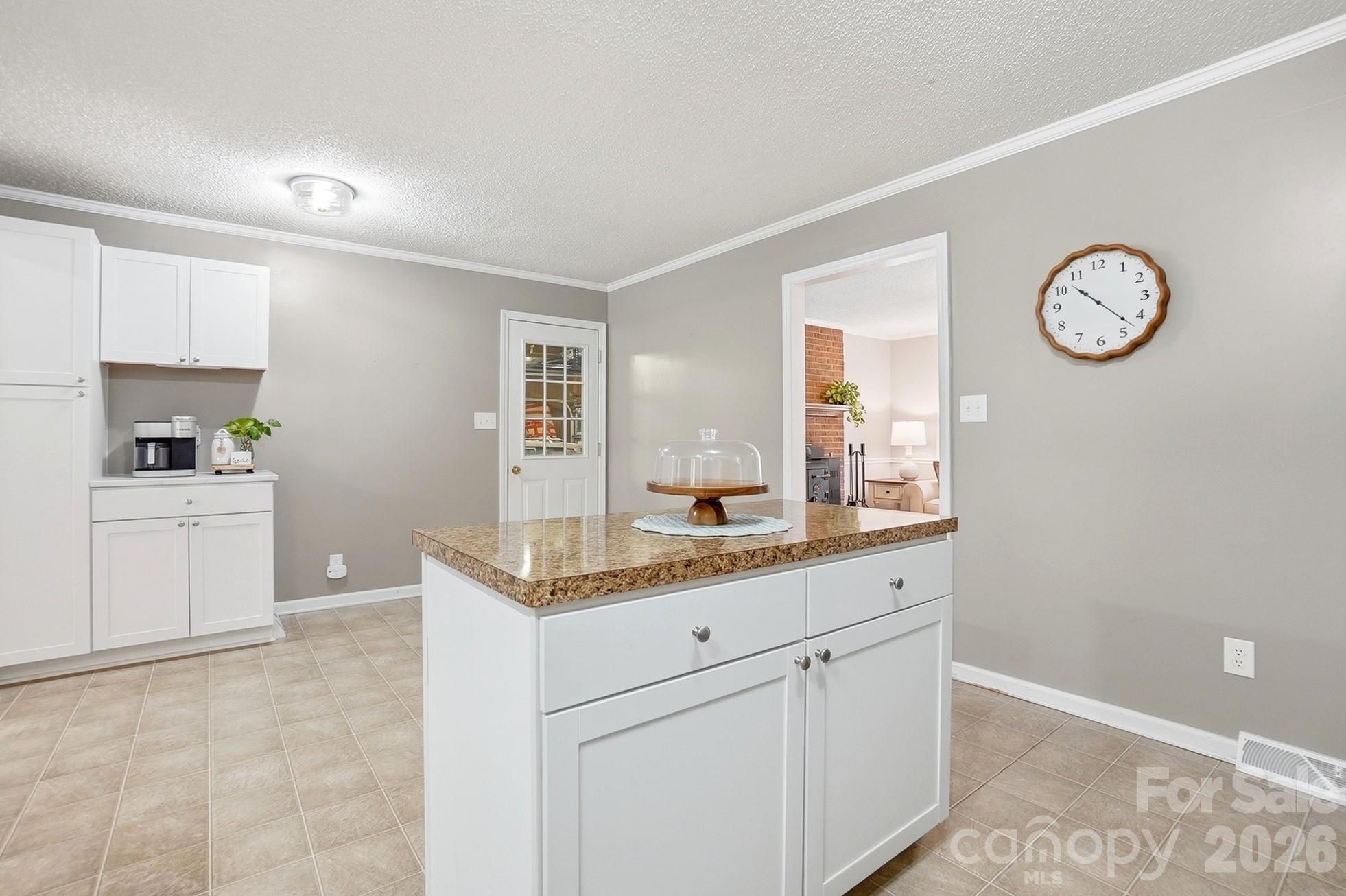 5542 Randolph Road — Kannapolis