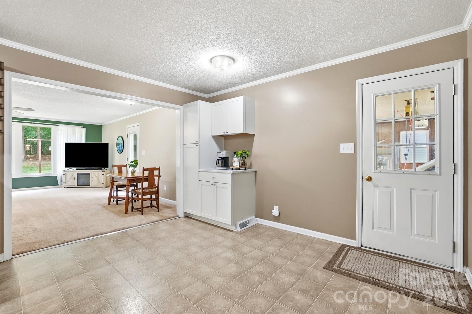 5542 Randolph Road — Kannapolis