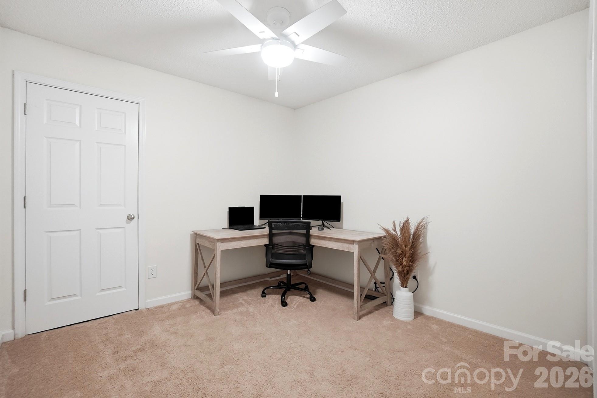 5542 Randolph Road — Kannapolis