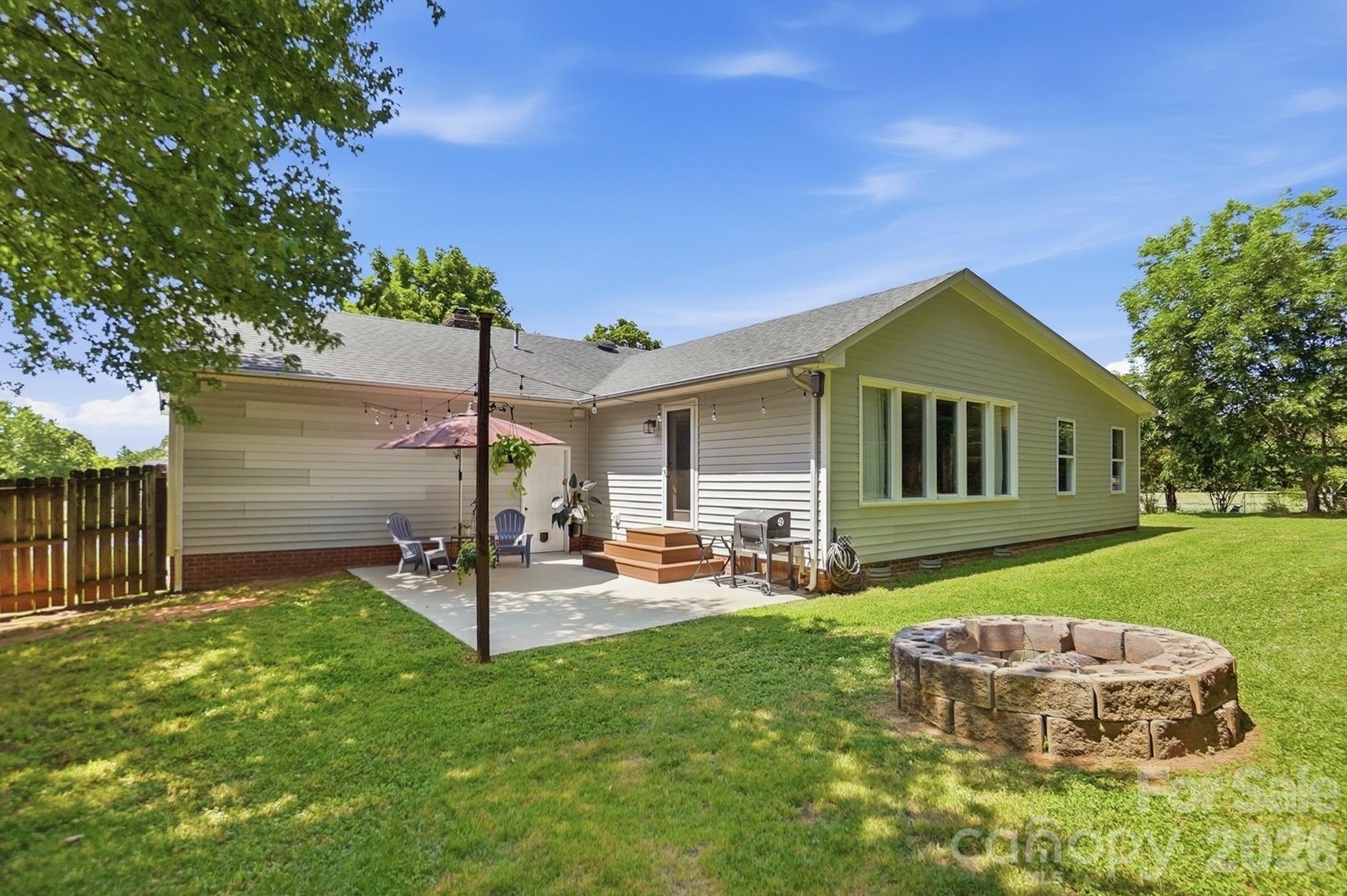 5542 Randolph Road — Kannapolis