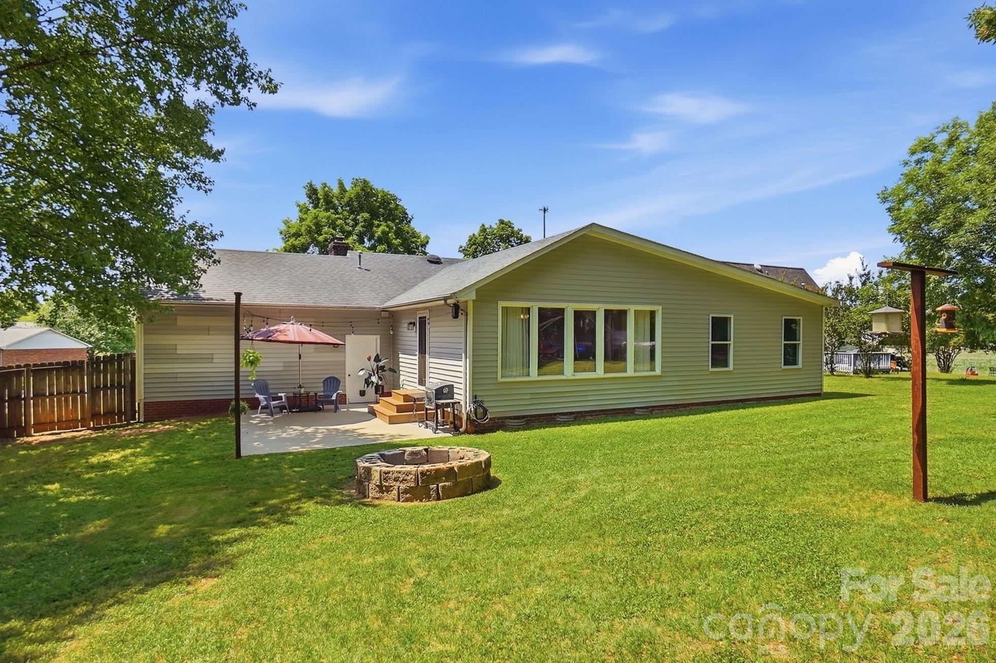 5542 Randolph Road — Kannapolis
