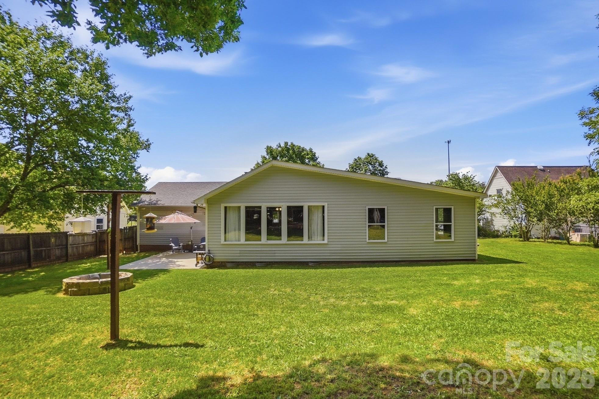 5542 Randolph Road — Kannapolis