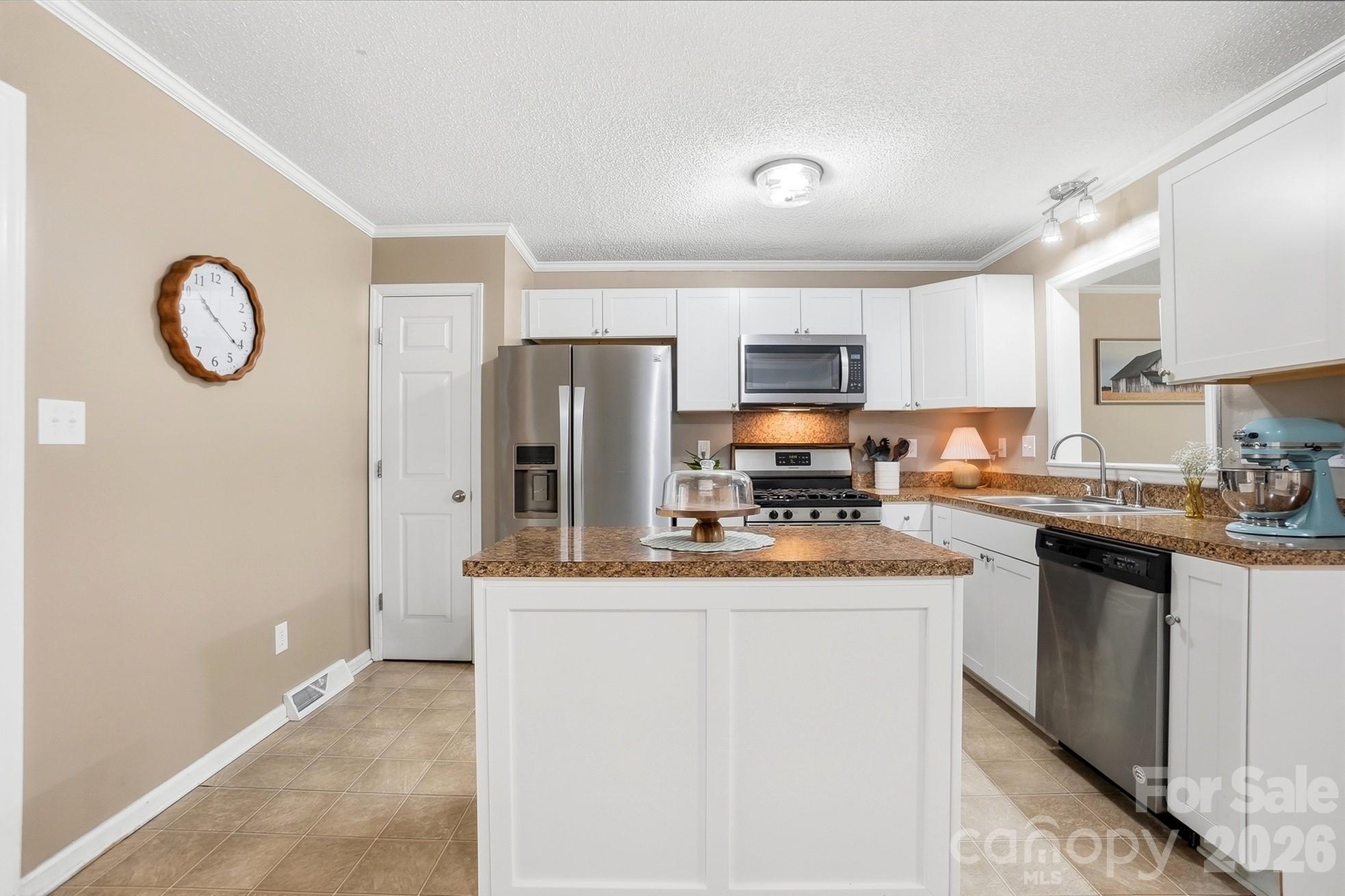 5542 Randolph Road — Kannapolis