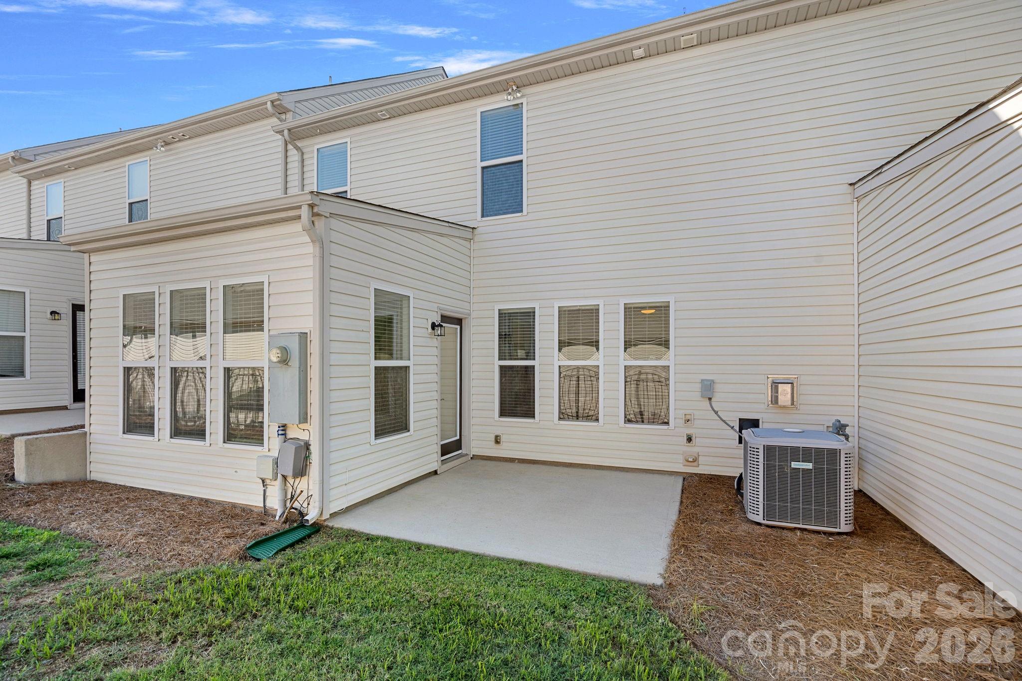 1809 Royal Gorge Avenue — Charlotte