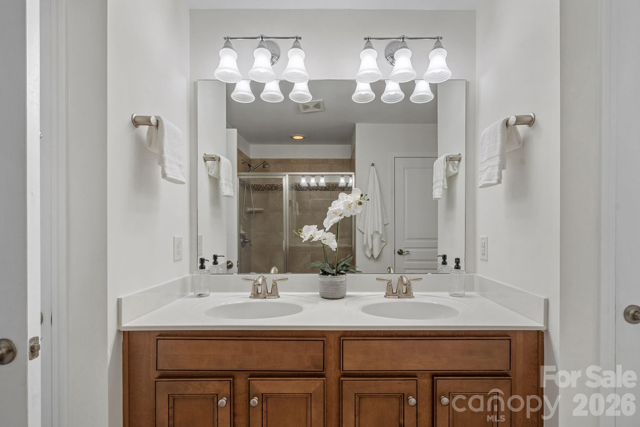 1809 Royal Gorge Avenue — Charlotte