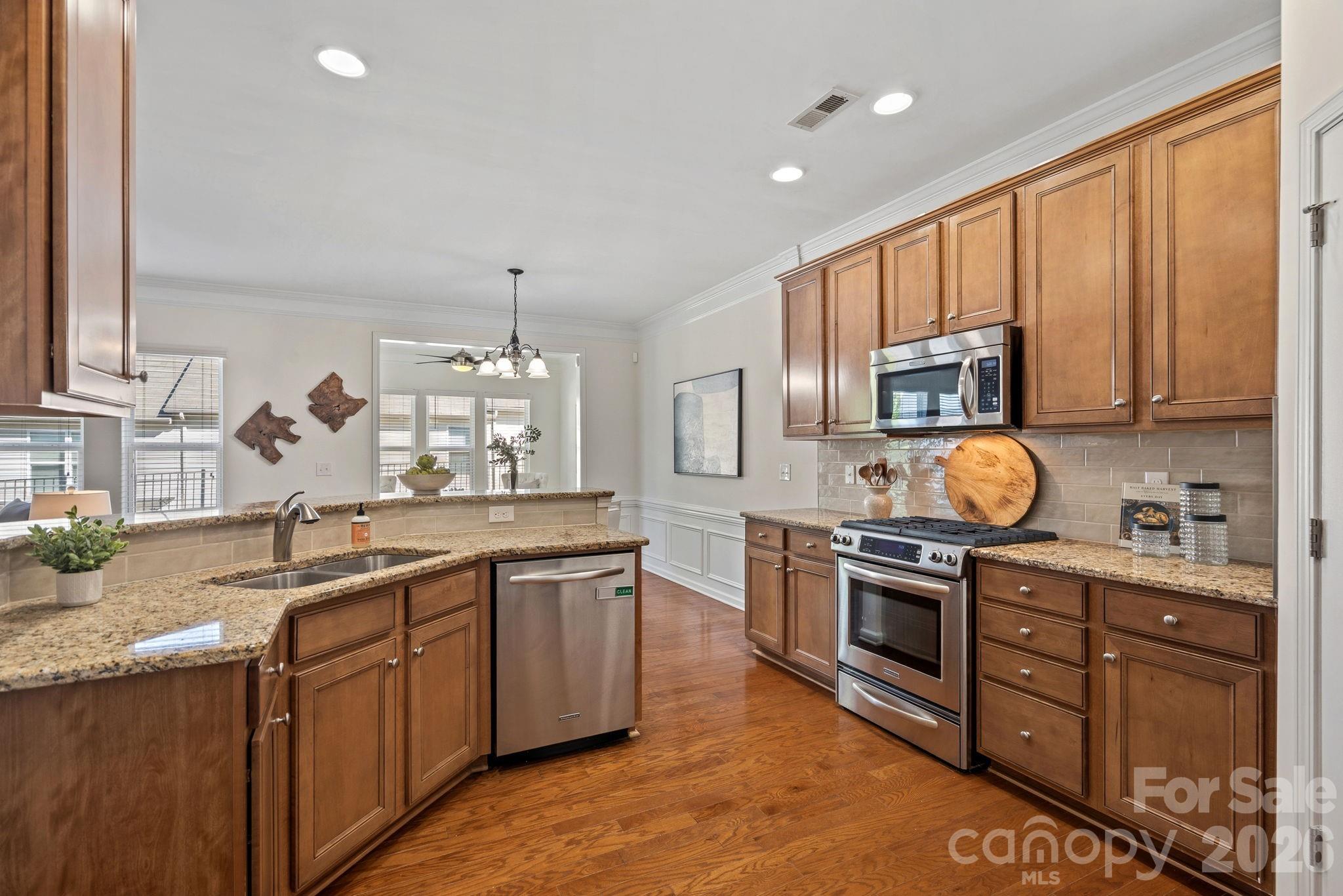1809 Royal Gorge Avenue — Charlotte