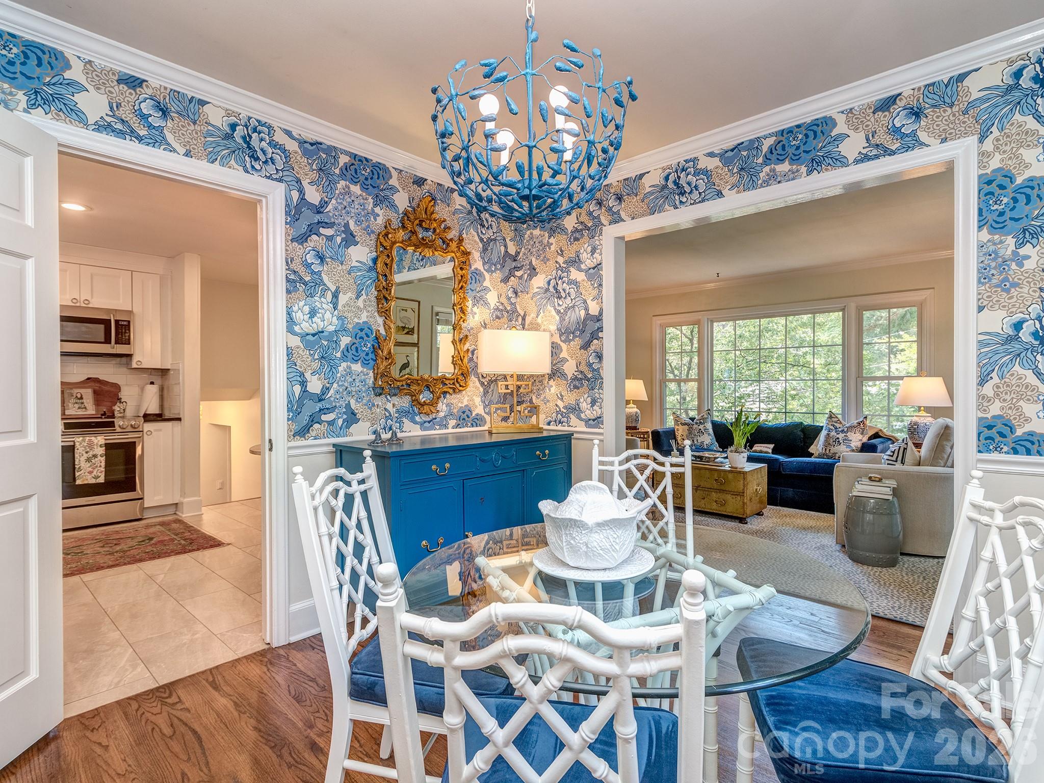 6817 Ronda Avenue — Charlotte