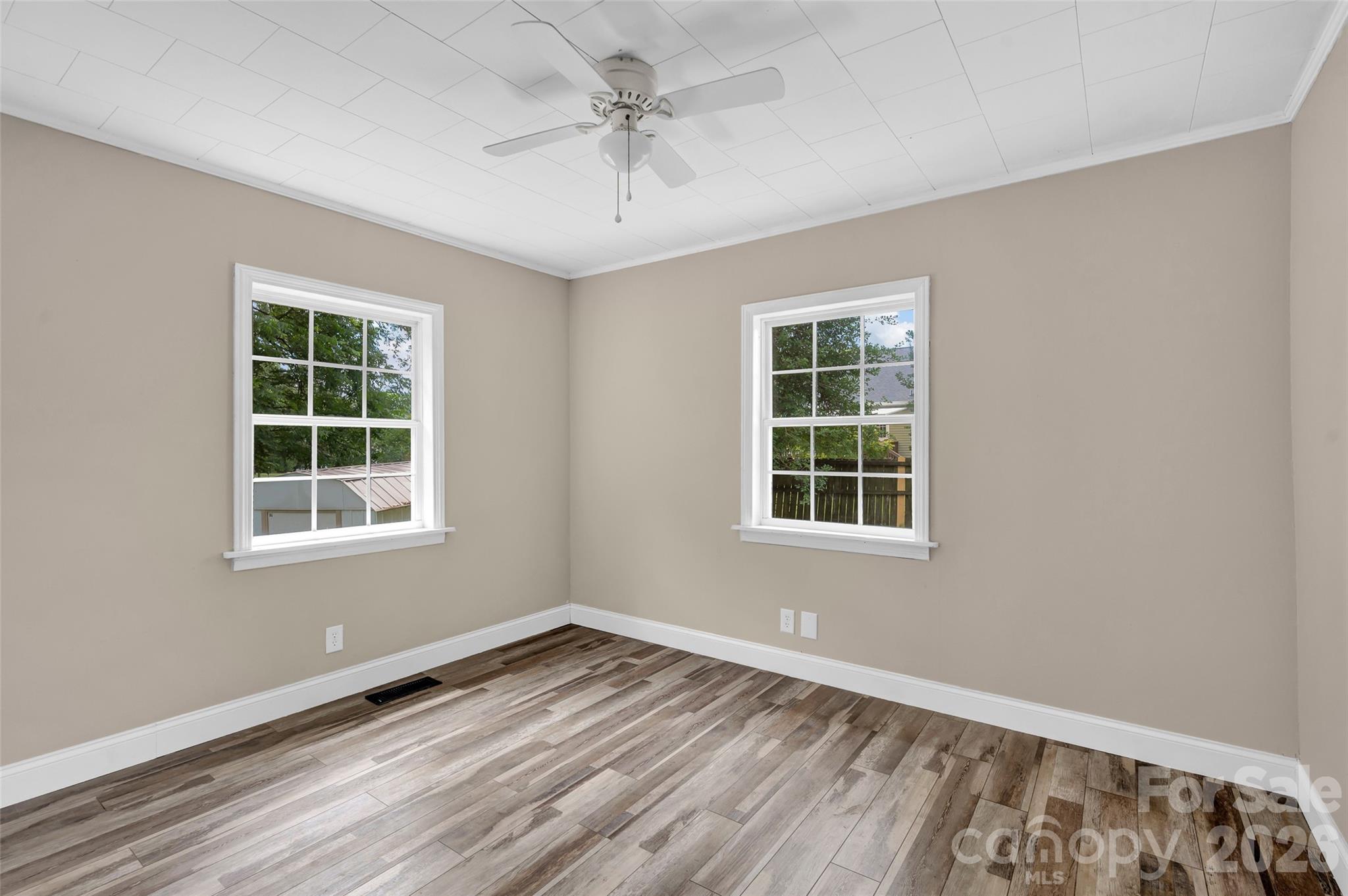 4507 US Highway 64 Highway W — Mocksville