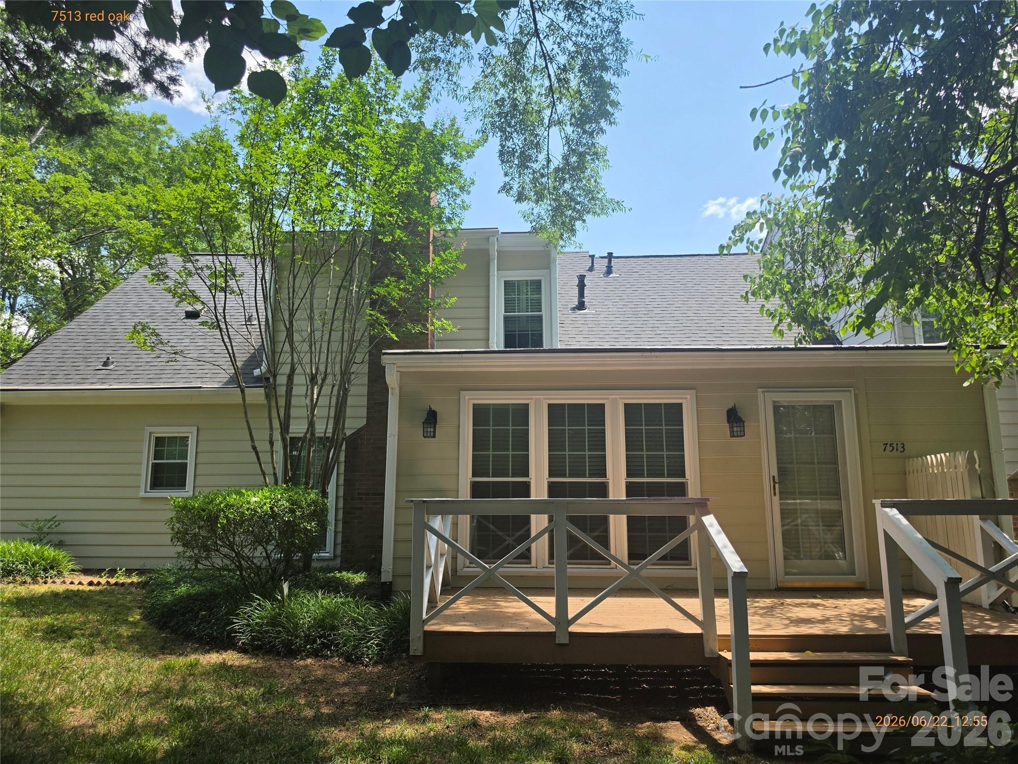 7513 Red Oak Lane — Charlotte