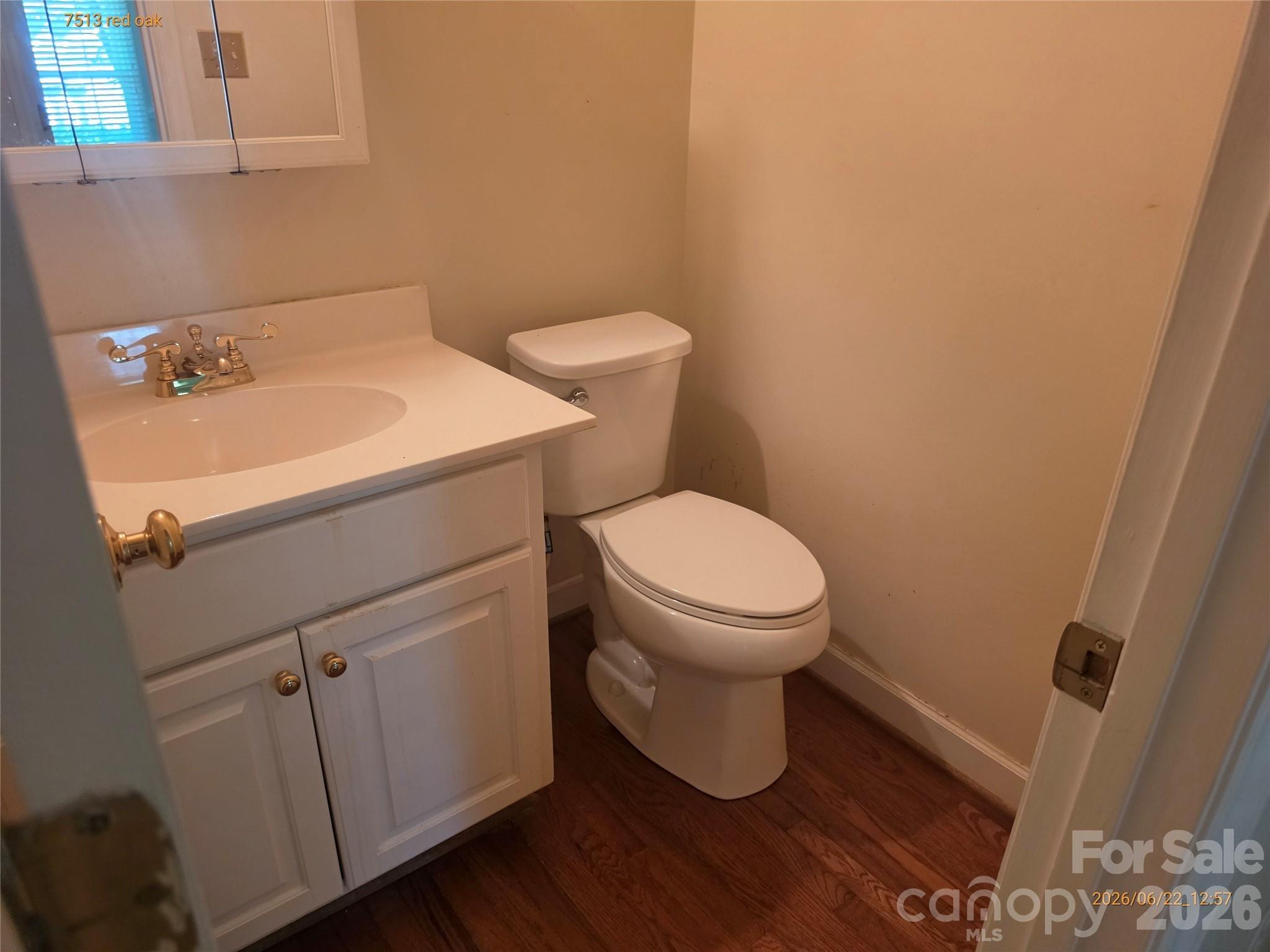 7513 Red Oak Lane — Charlotte