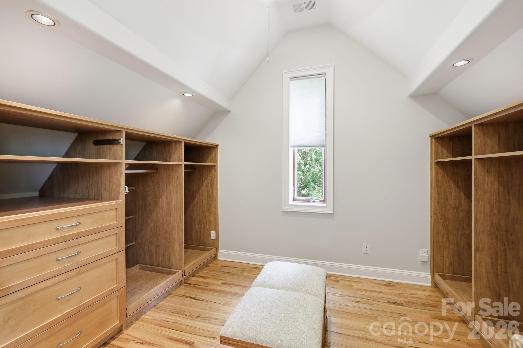 23 Warwick Place — Asheville