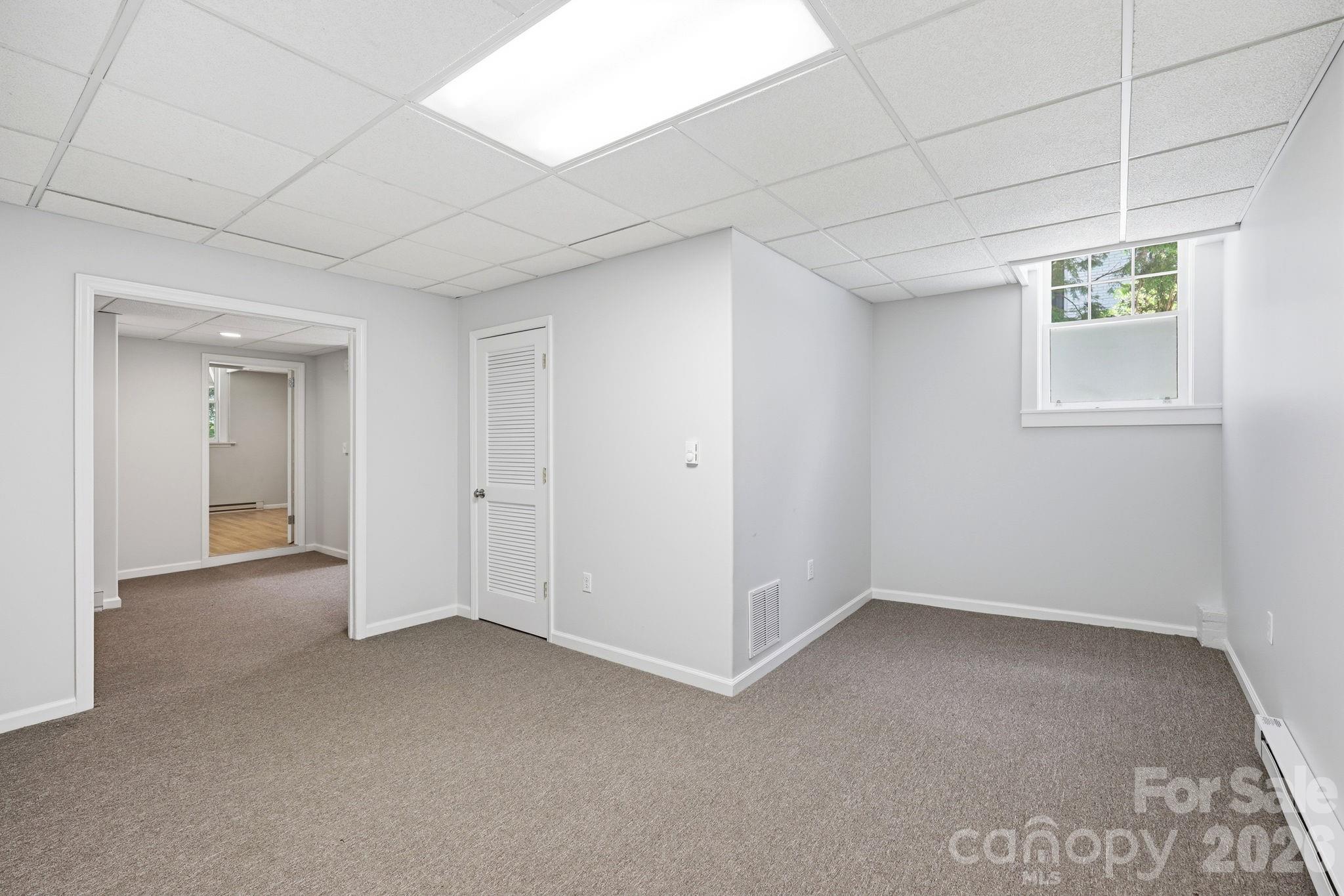 23 Warwick Place — Asheville