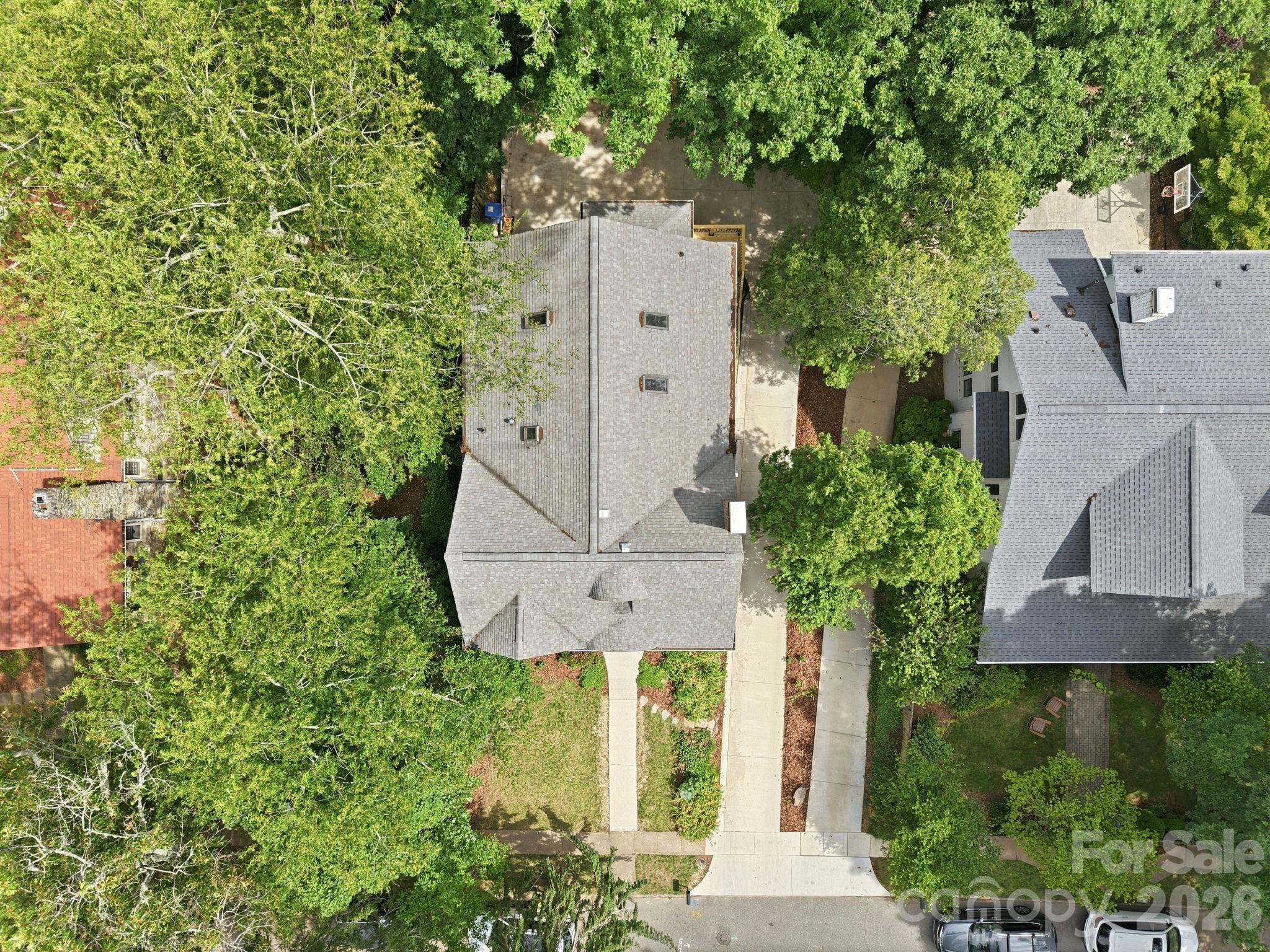 23 Warwick Place — Asheville