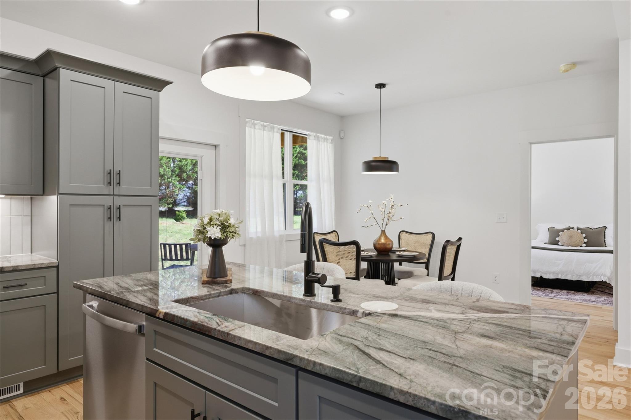 75 2nd Avenue SE — Taylorsville