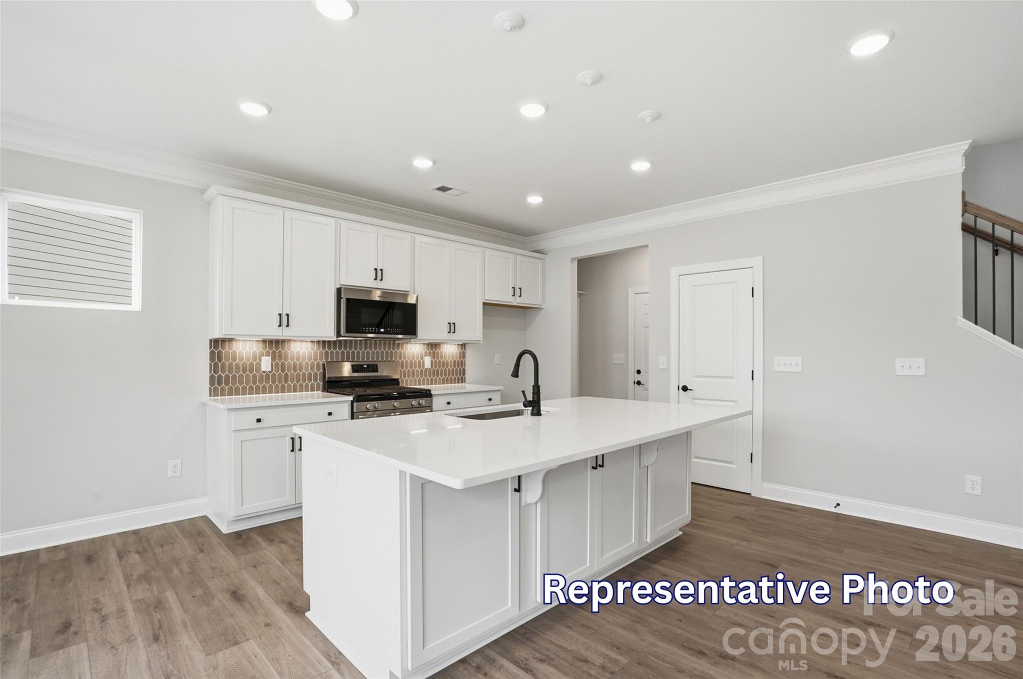 6016 New River Drive — Huntersville