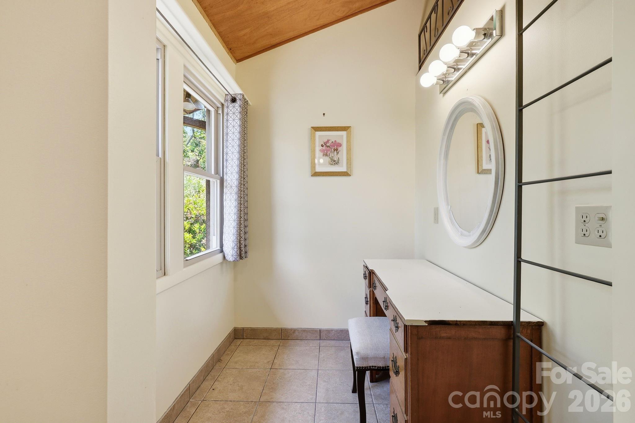 854 Ox Creek Crest Lane — Weaverville