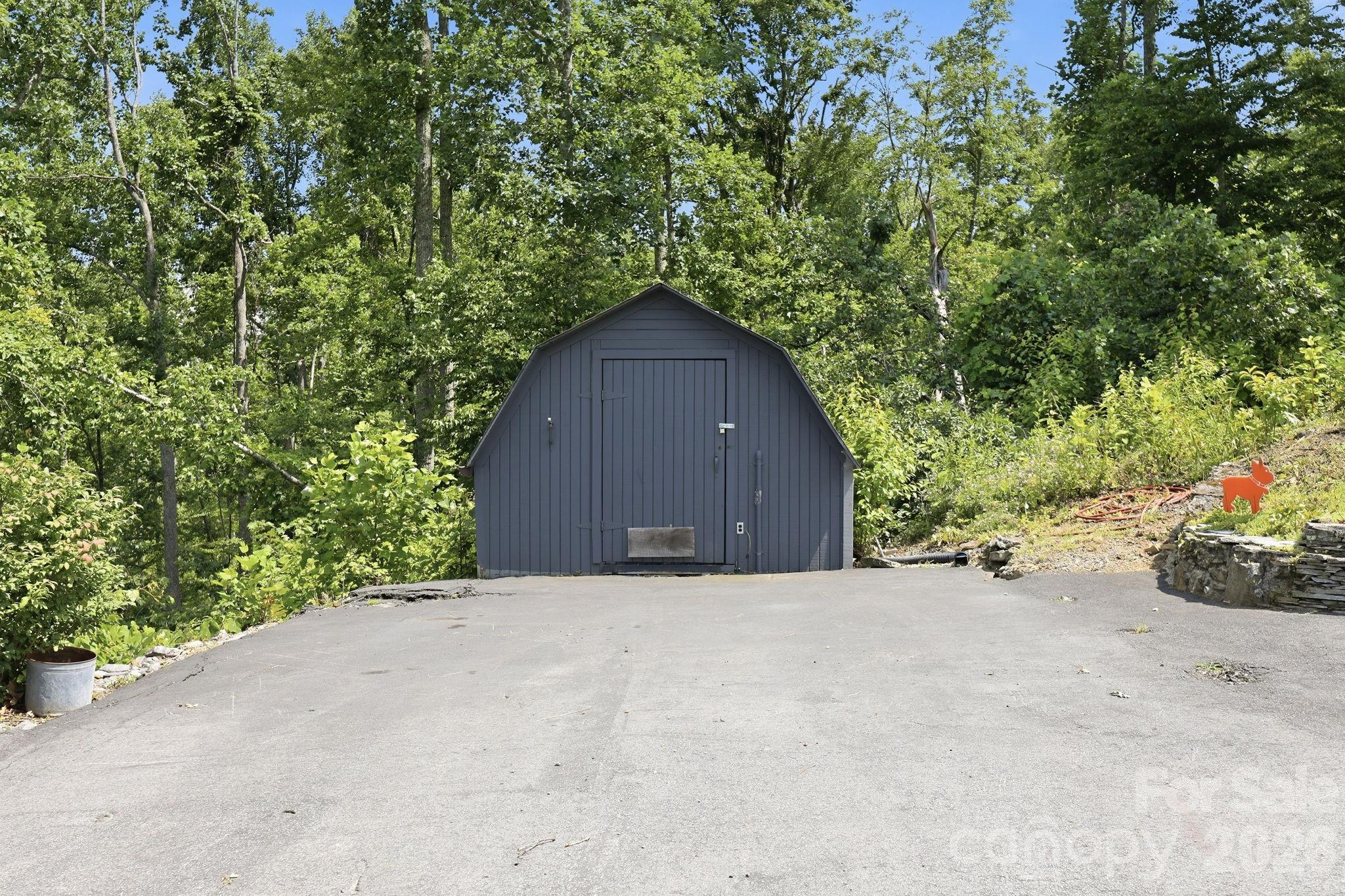 854 Ox Creek Crest Lane — Weaverville