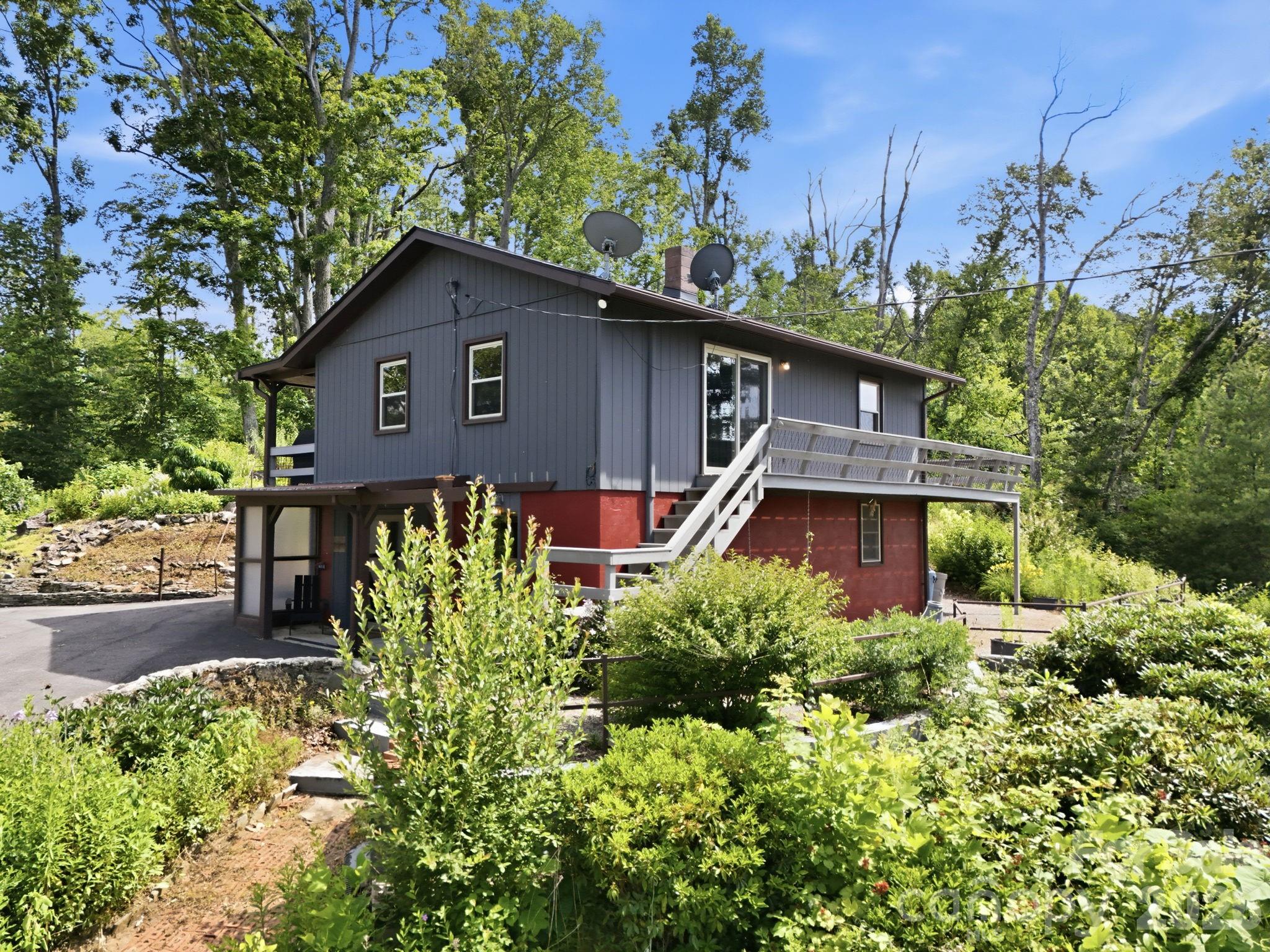 854 Ox Creek Crest Lane — Weaverville