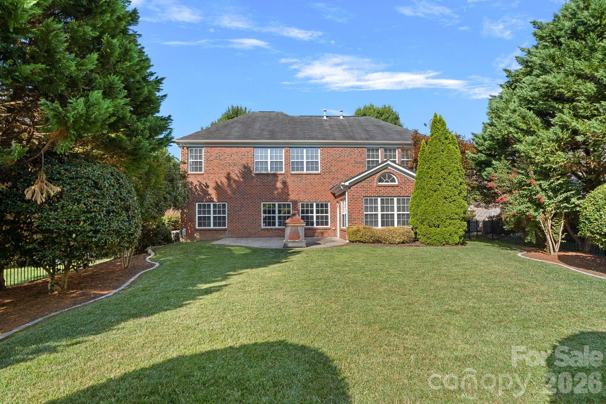 2305 Barrington Ridge Drive — Waxhaw