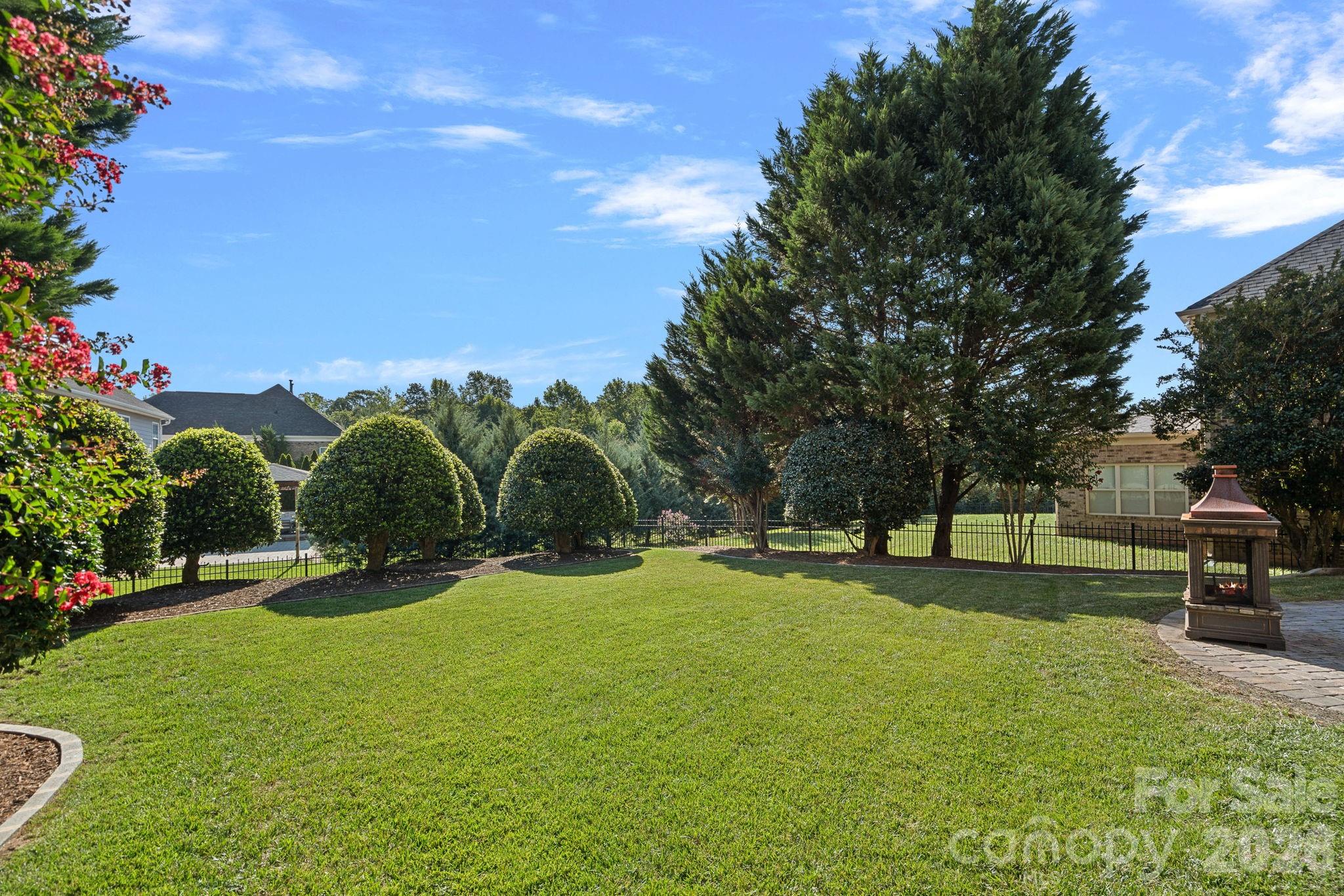 2305 Barrington Ridge Drive — Waxhaw