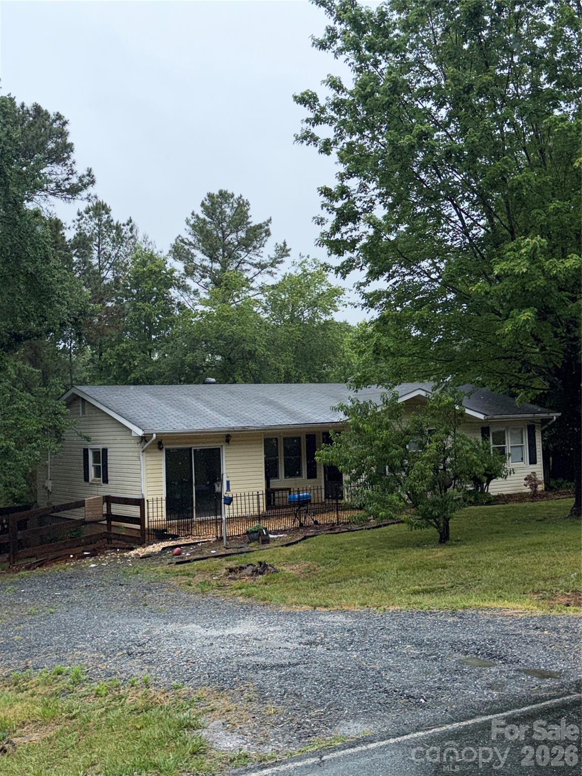 2723 Tatertown Loop — Nebo