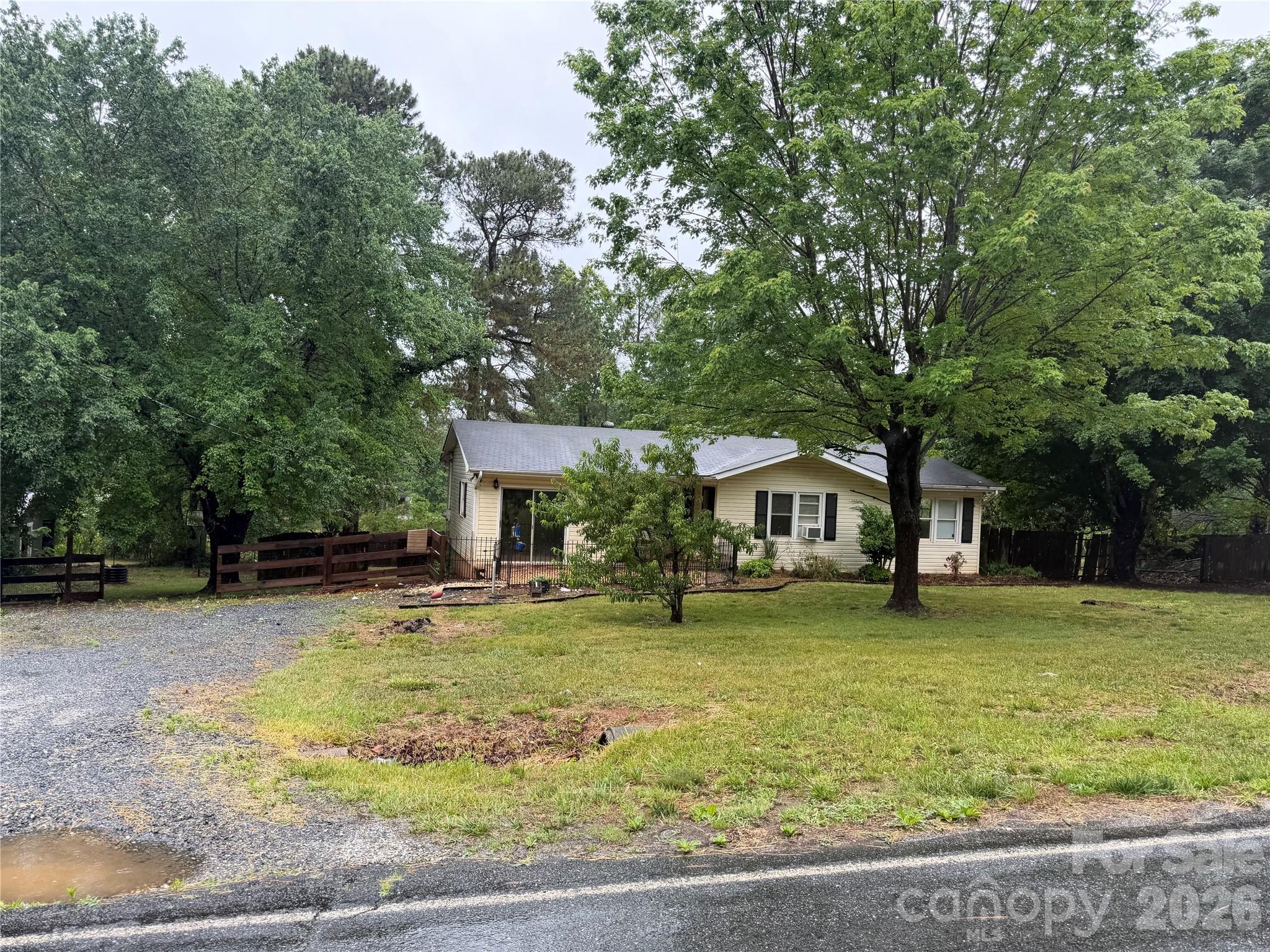 2723 Tatertown Loop — Nebo