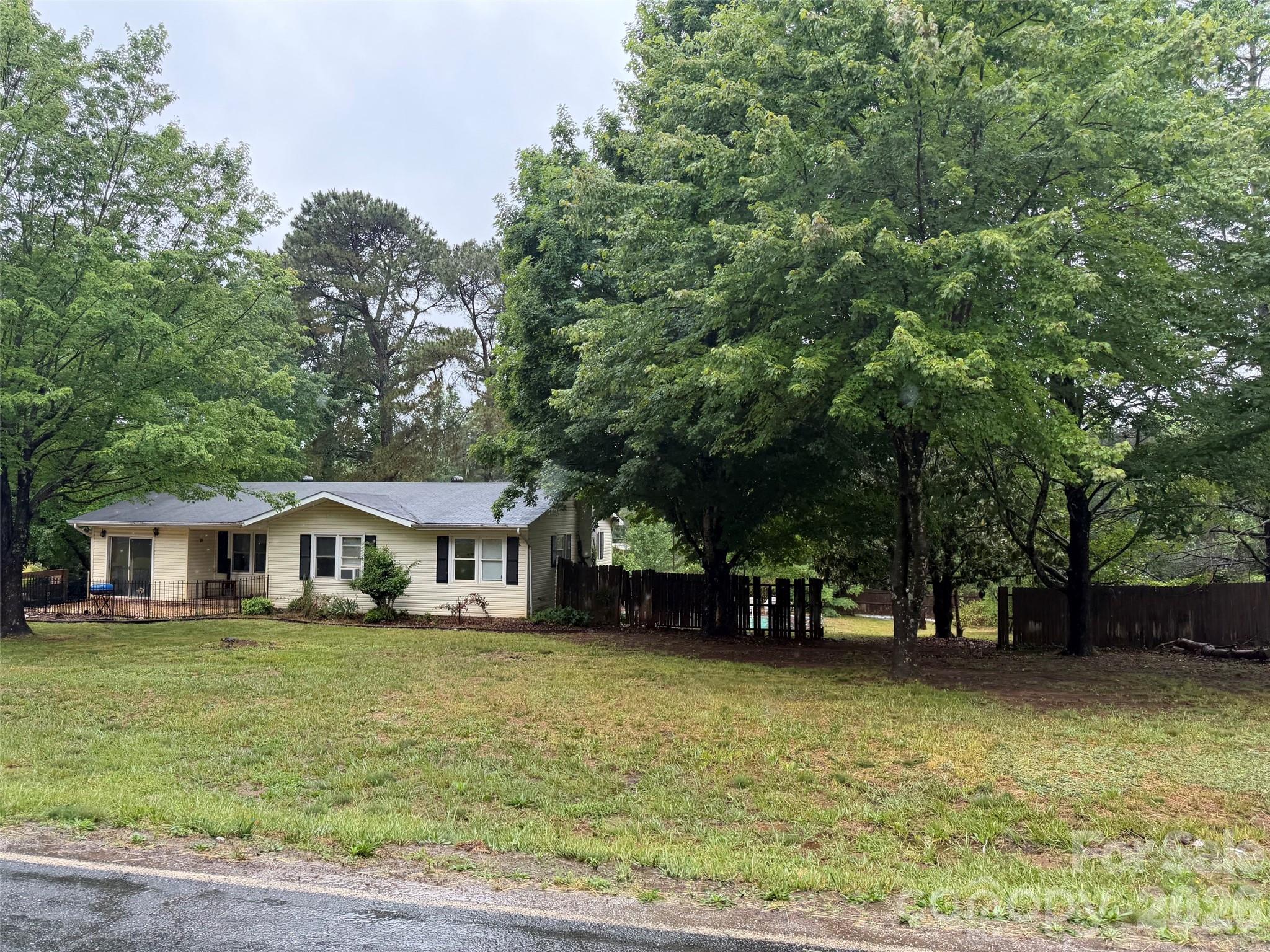 2723 Tatertown Loop — Nebo