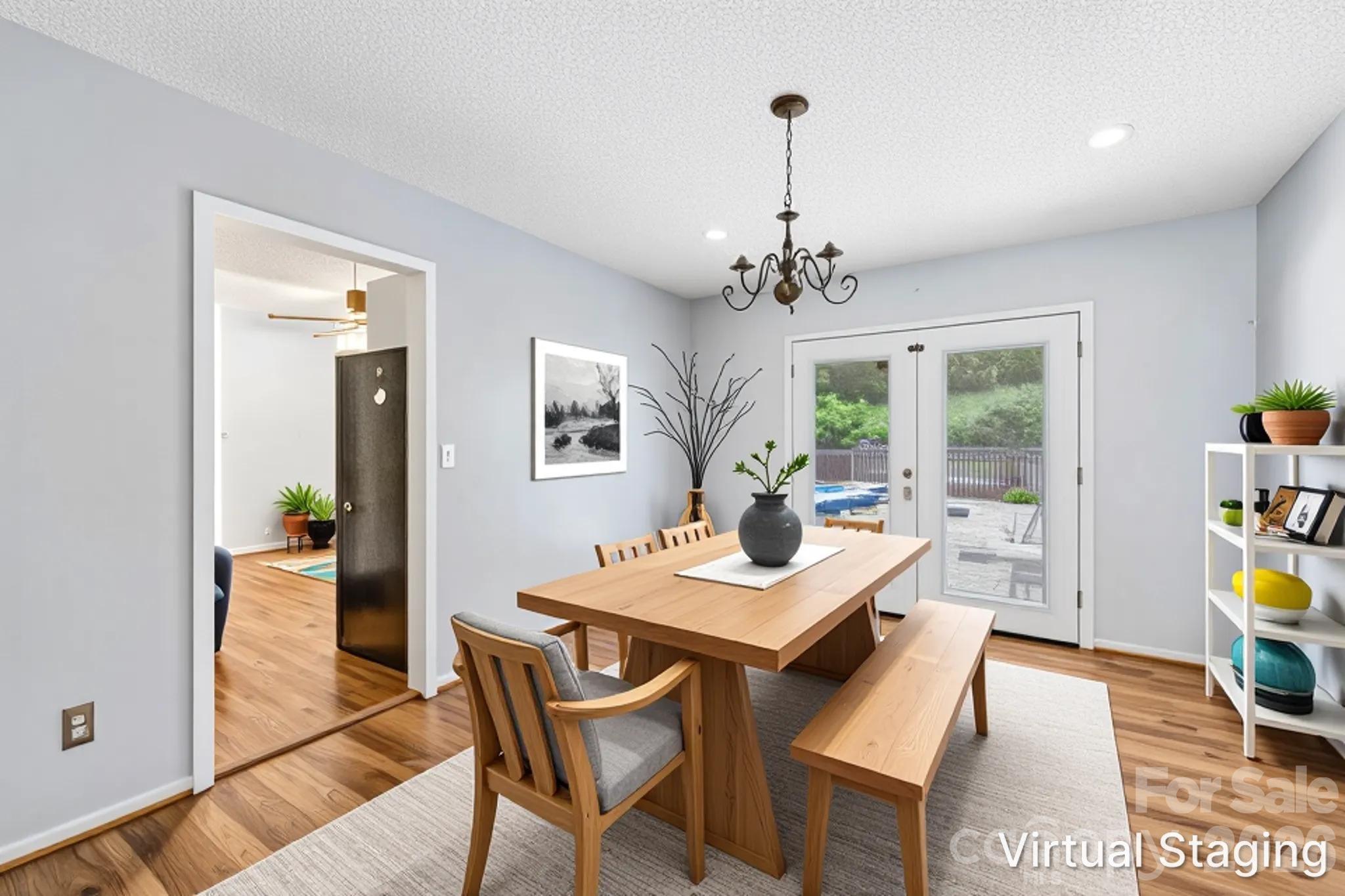 8417 Rolling Hills Avenue — Hickory