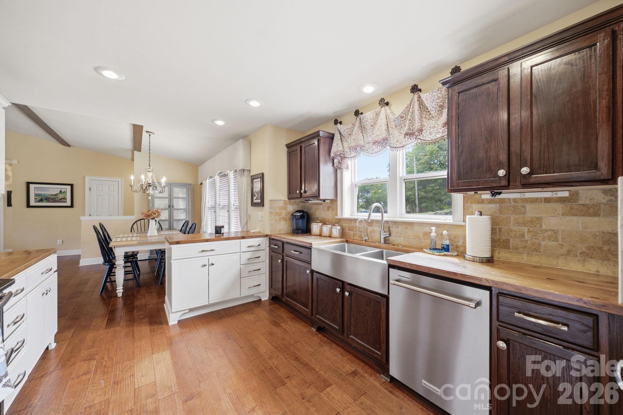 276 Four Diamond Drive — Seven Devils